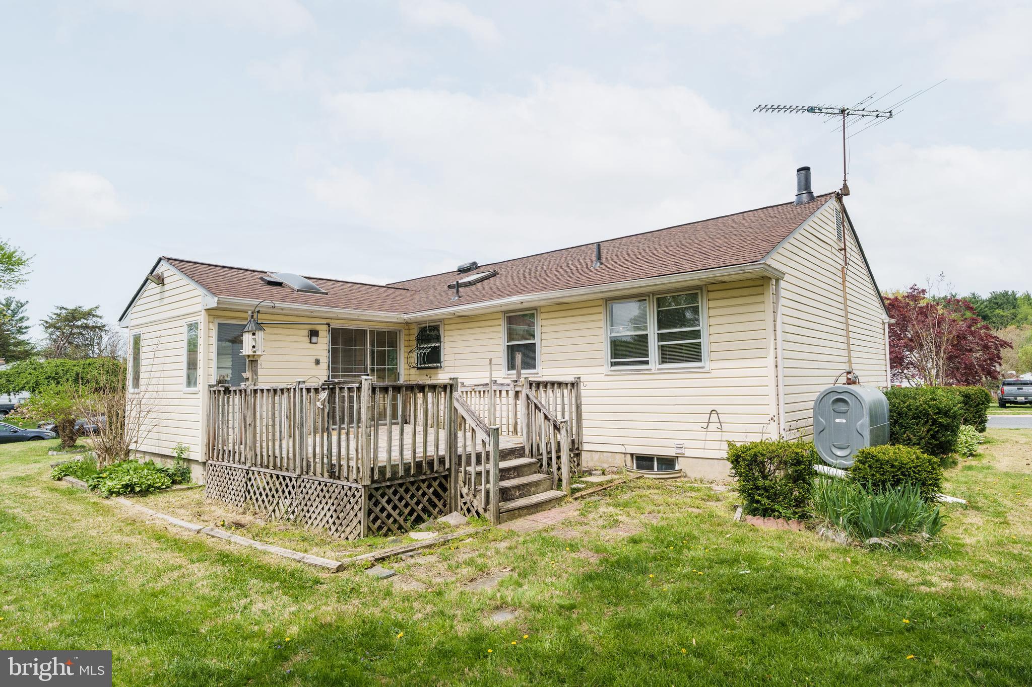 THOMSON ESTATES - Residential