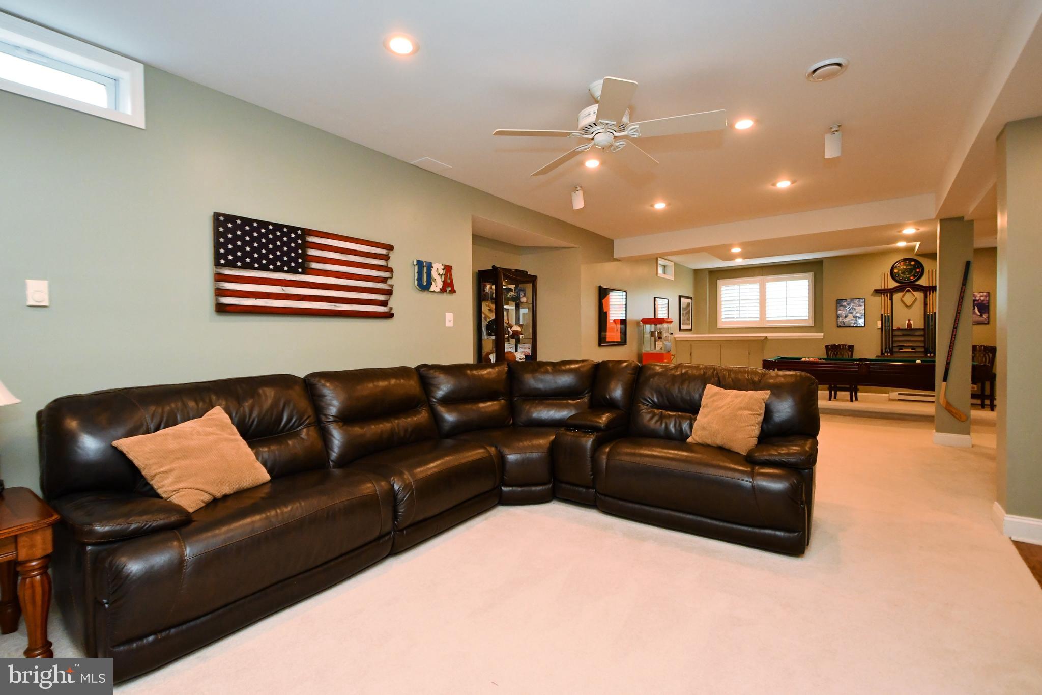 HORSHAM CHASE - Residential