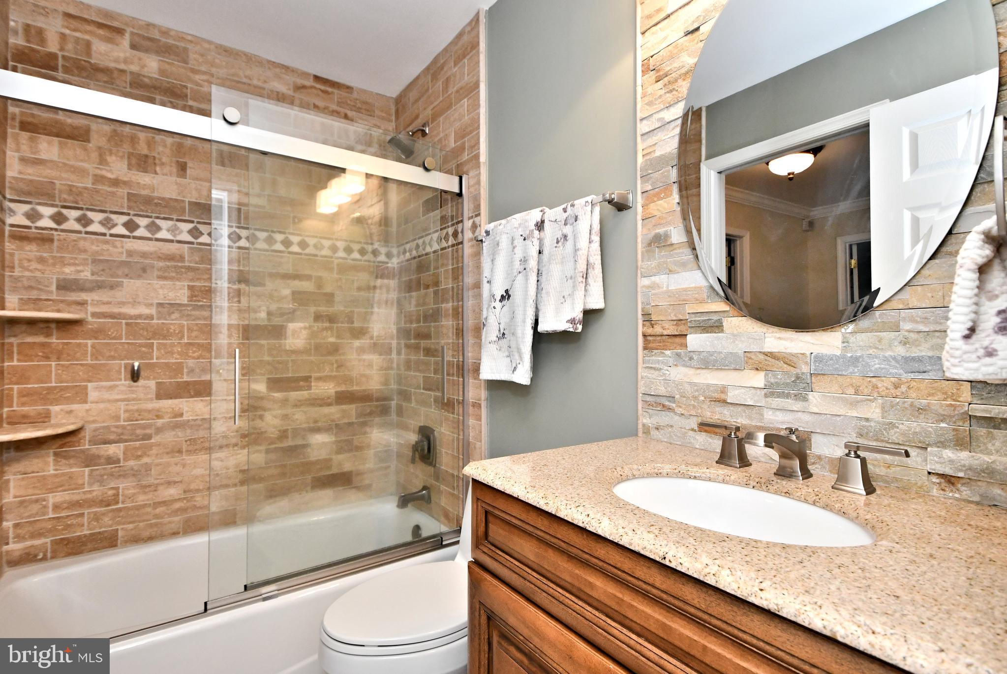 HORSHAM CHASE - Residential