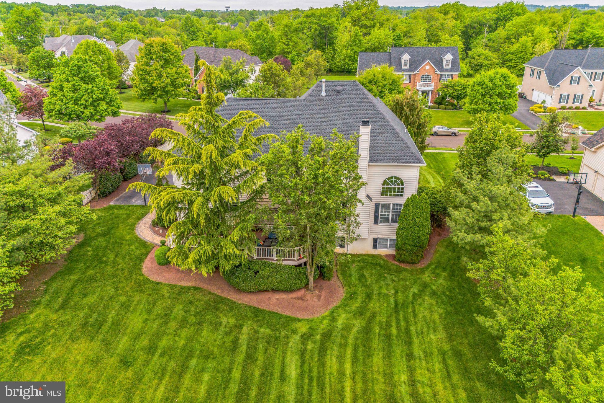 HORSHAM CHASE - Residential