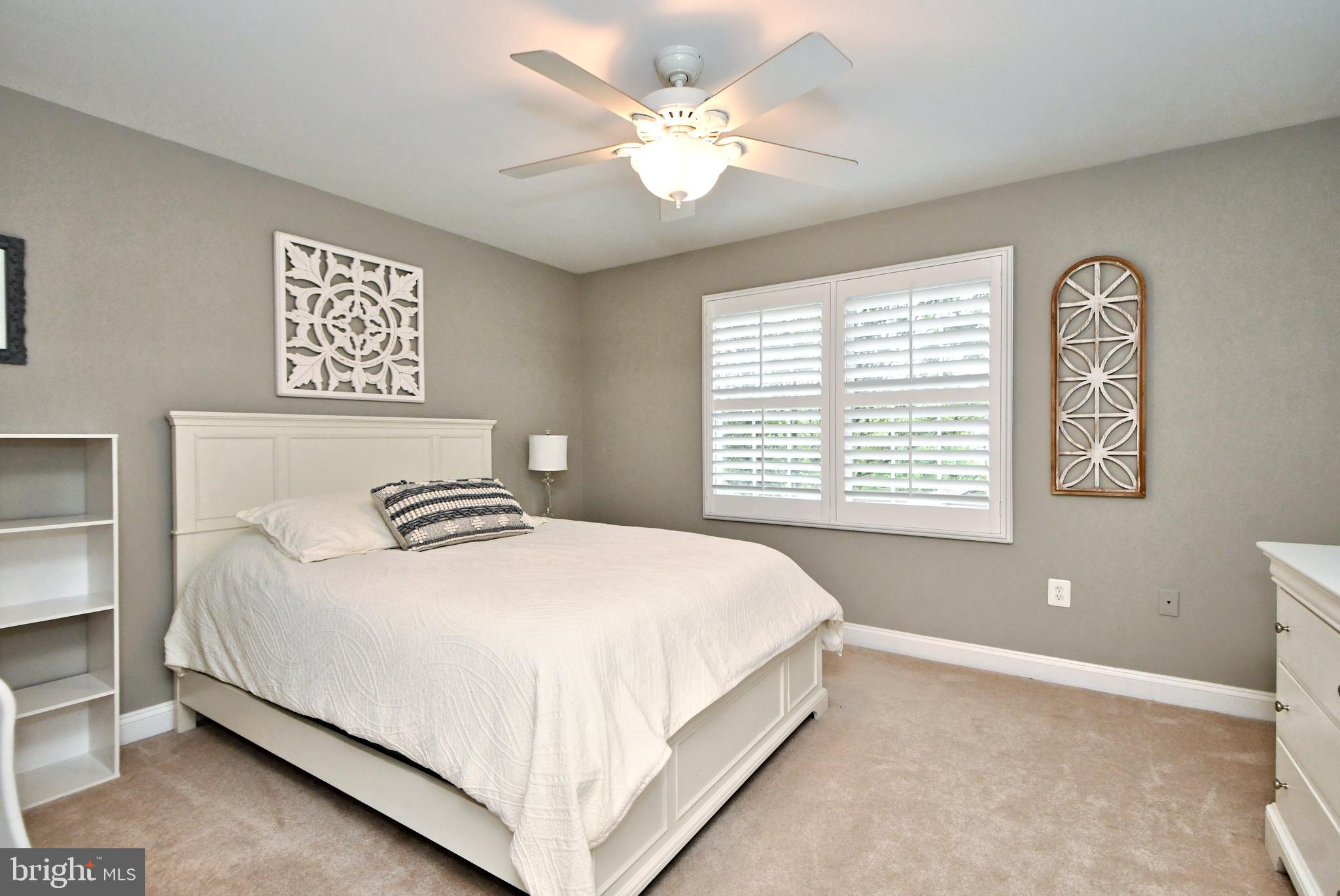 HORSHAM CHASE - Residential