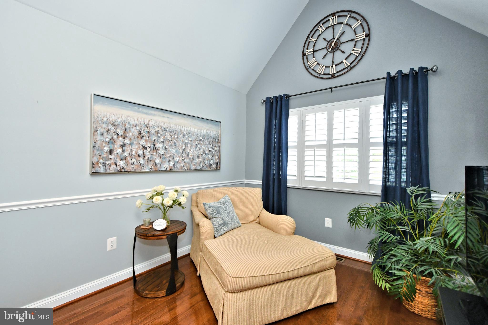 HORSHAM CHASE - Residential