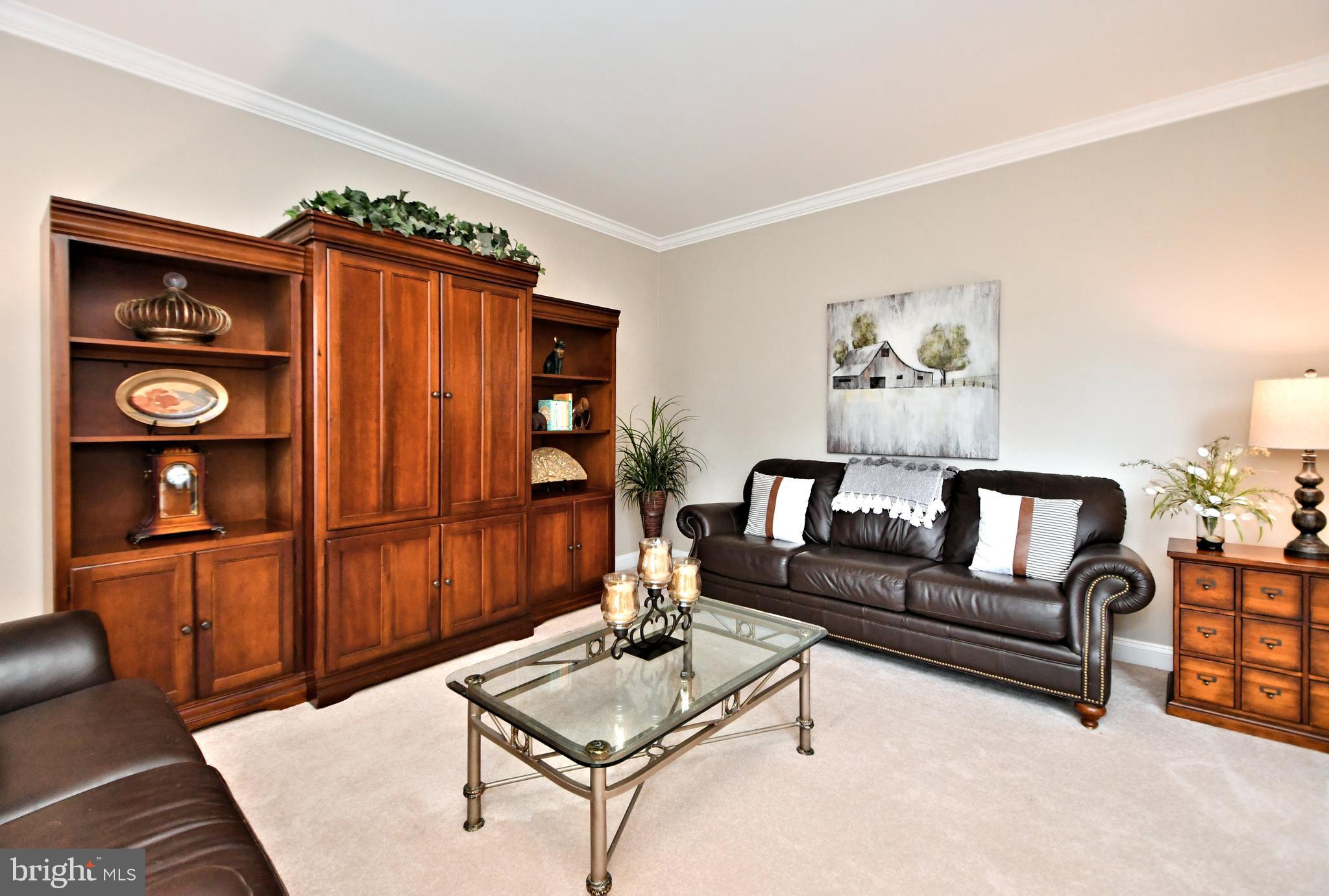 HORSHAM CHASE - Residential