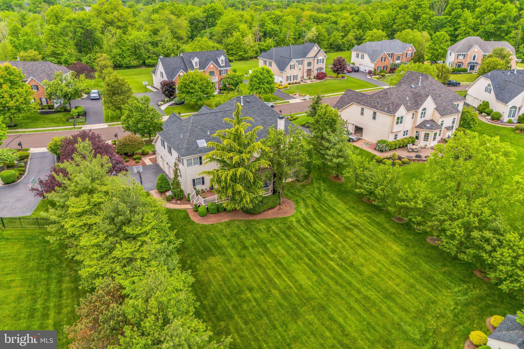 HORSHAM CHASE - Residential