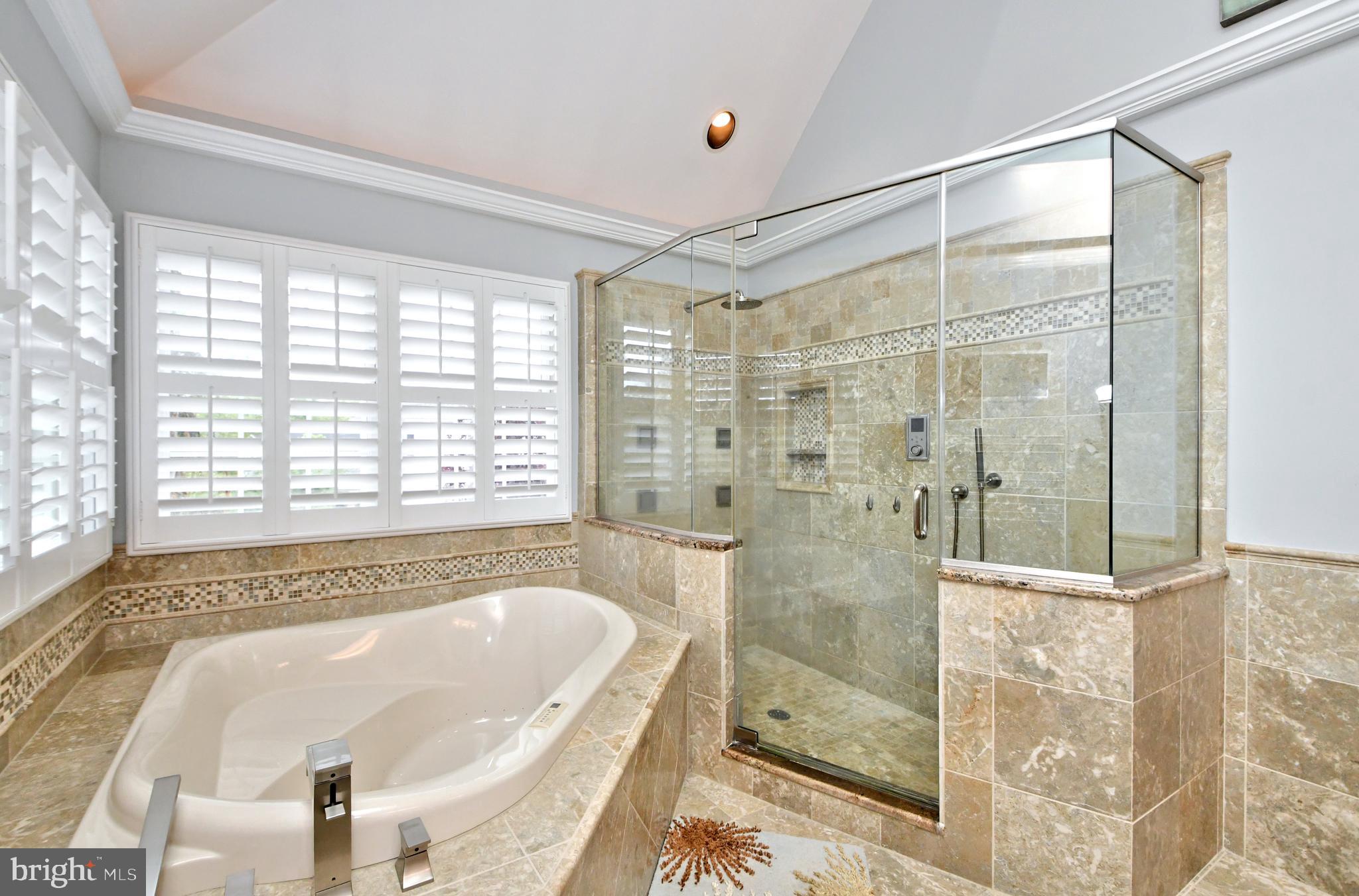 HORSHAM CHASE - Residential