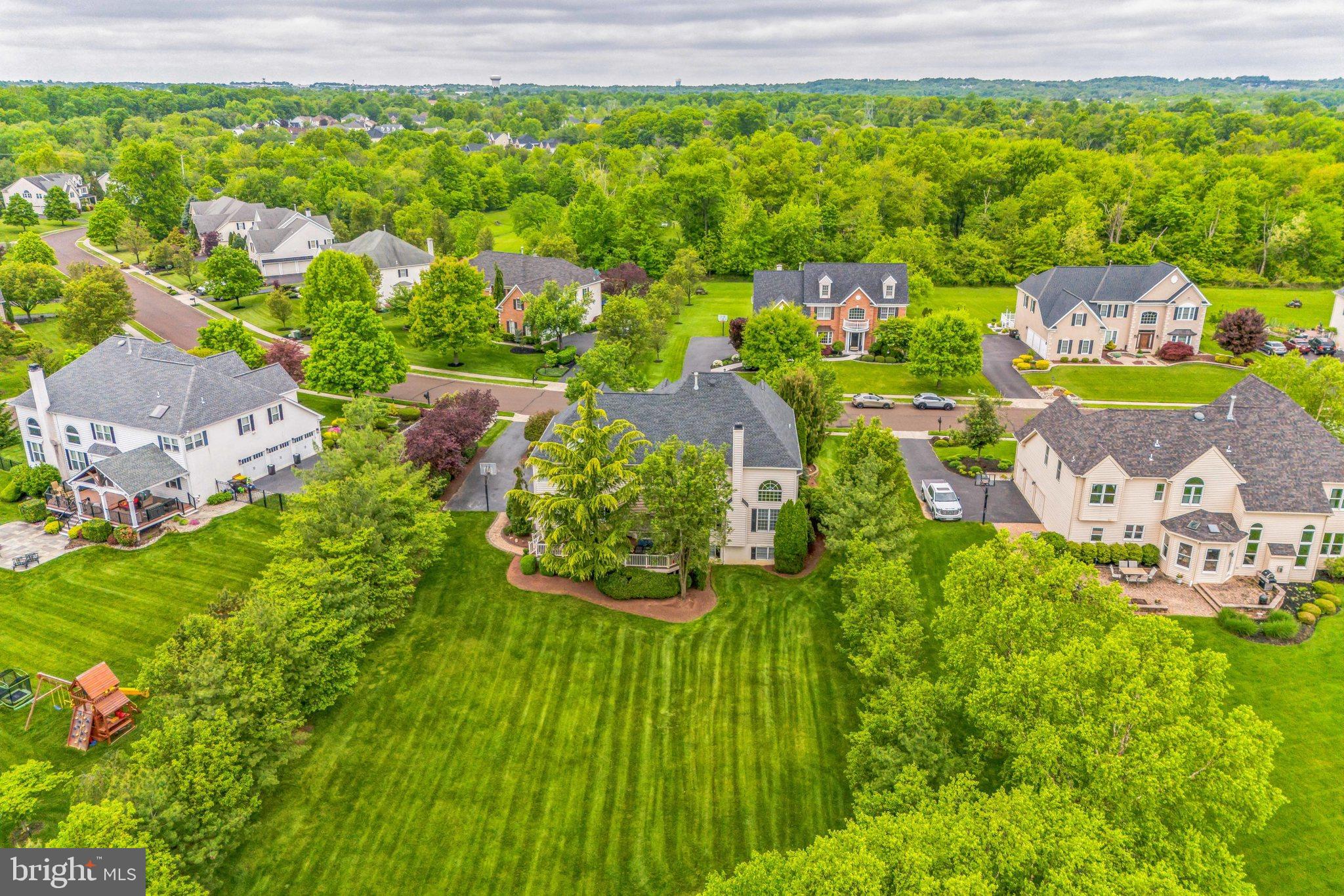 HORSHAM CHASE - Residential