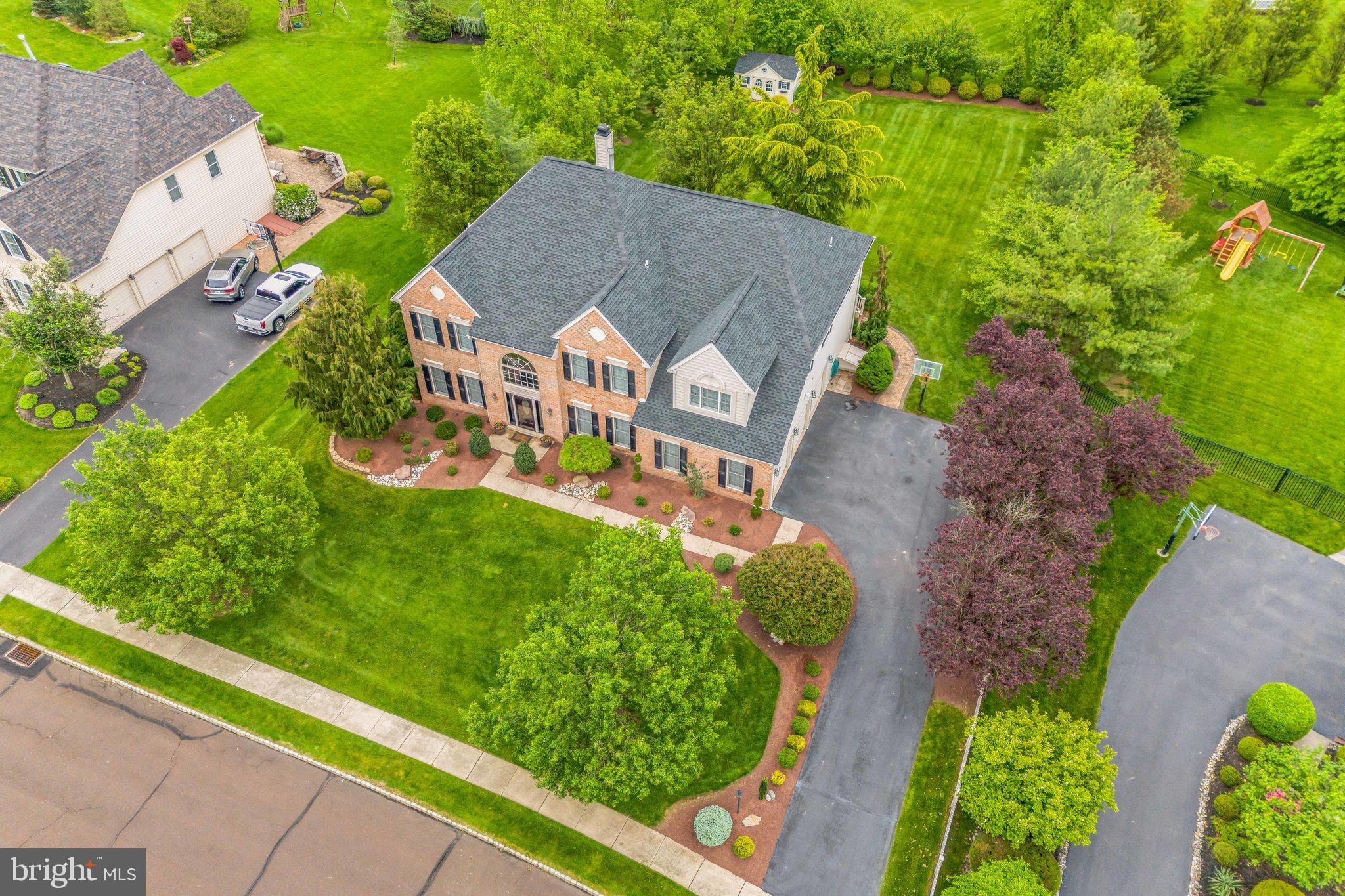 HORSHAM CHASE - Residential