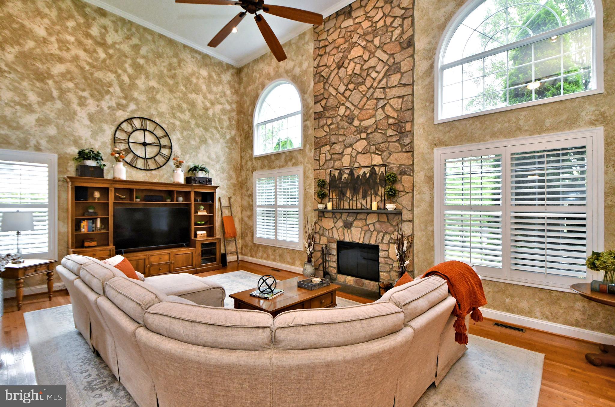 HORSHAM CHASE - Residential