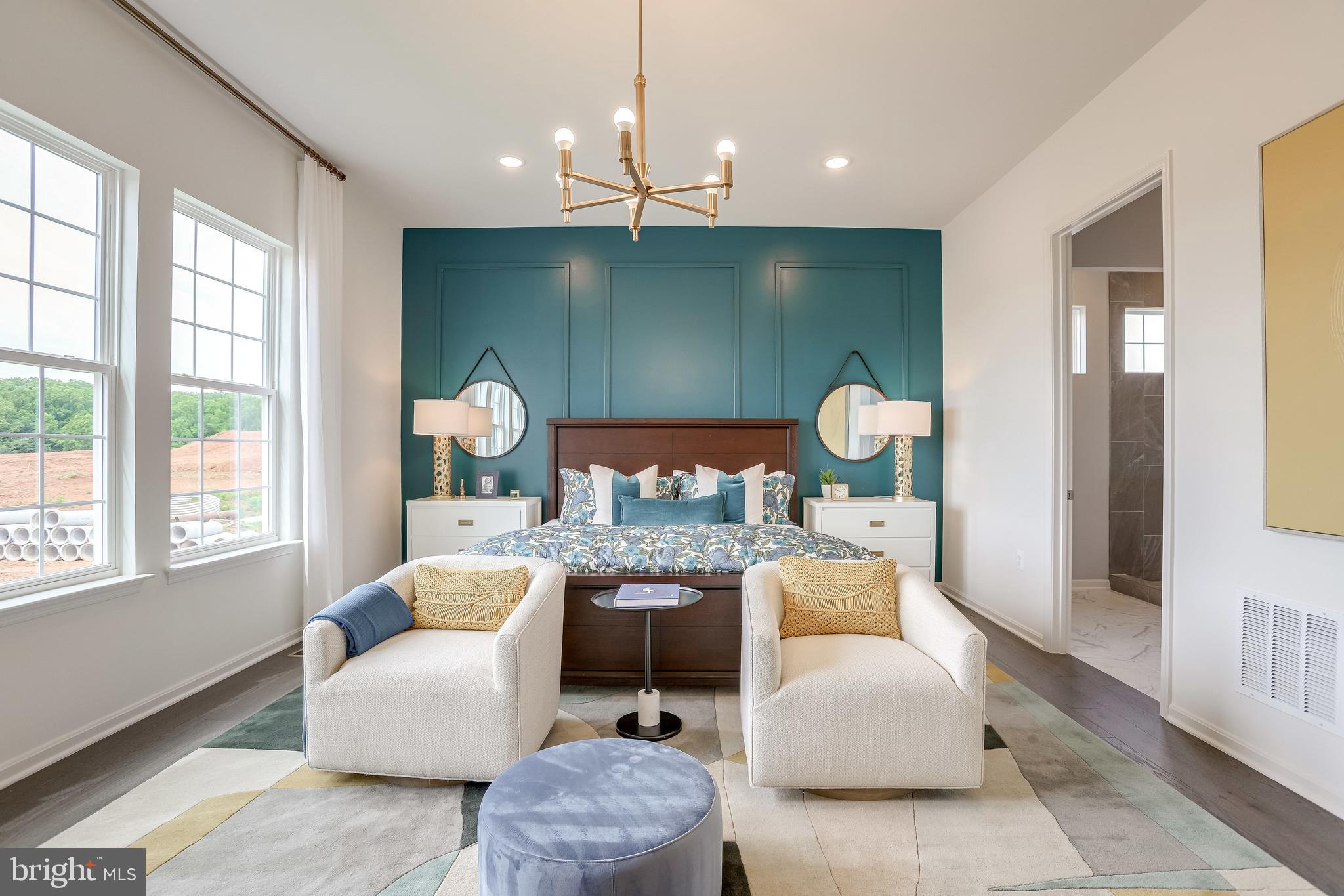 FOUR SEASONS - Residential