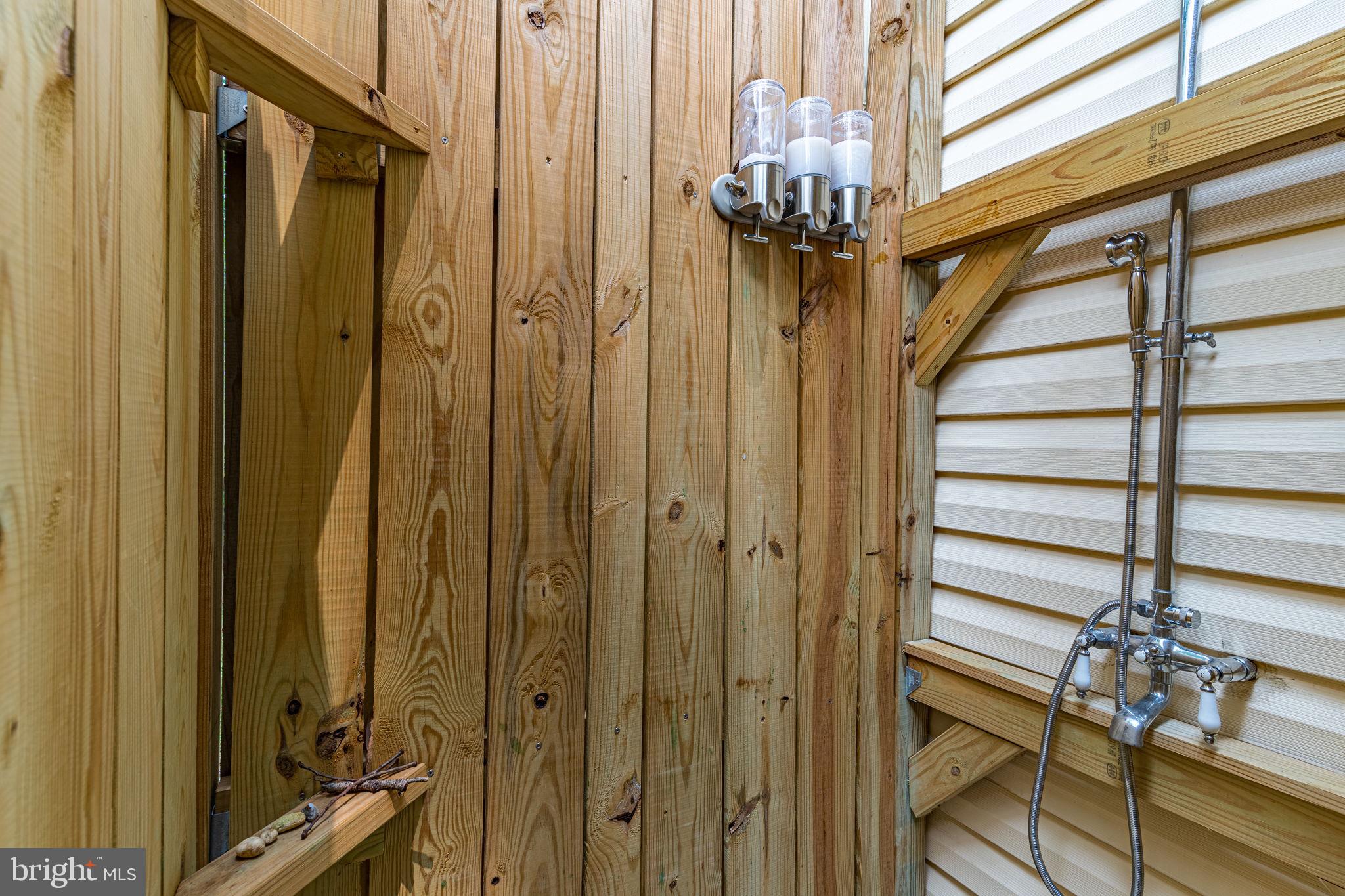 WEST SEVERNA PARK - Residential