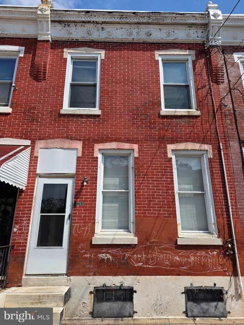 Townhouse For Sale - 2831 N Howard Street<br/> Philadelphia County, PHILADELPHIA, PA 19133