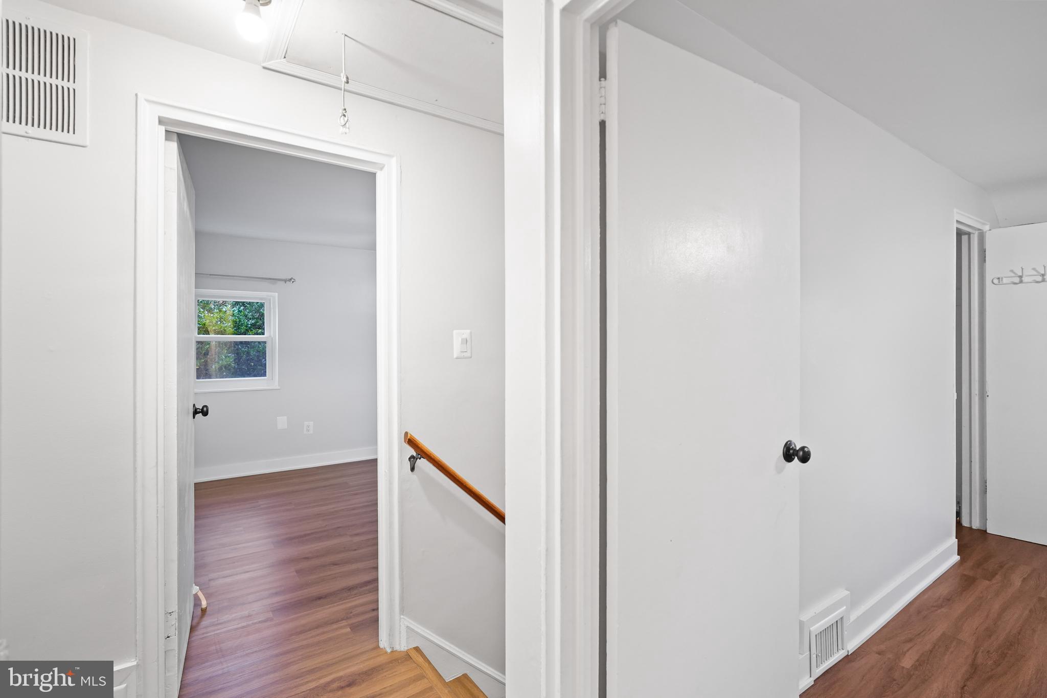 WHISTLING PINES - Residential