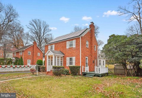 1008 N ROOSEVELT STREET ARLINGTON VA 22205