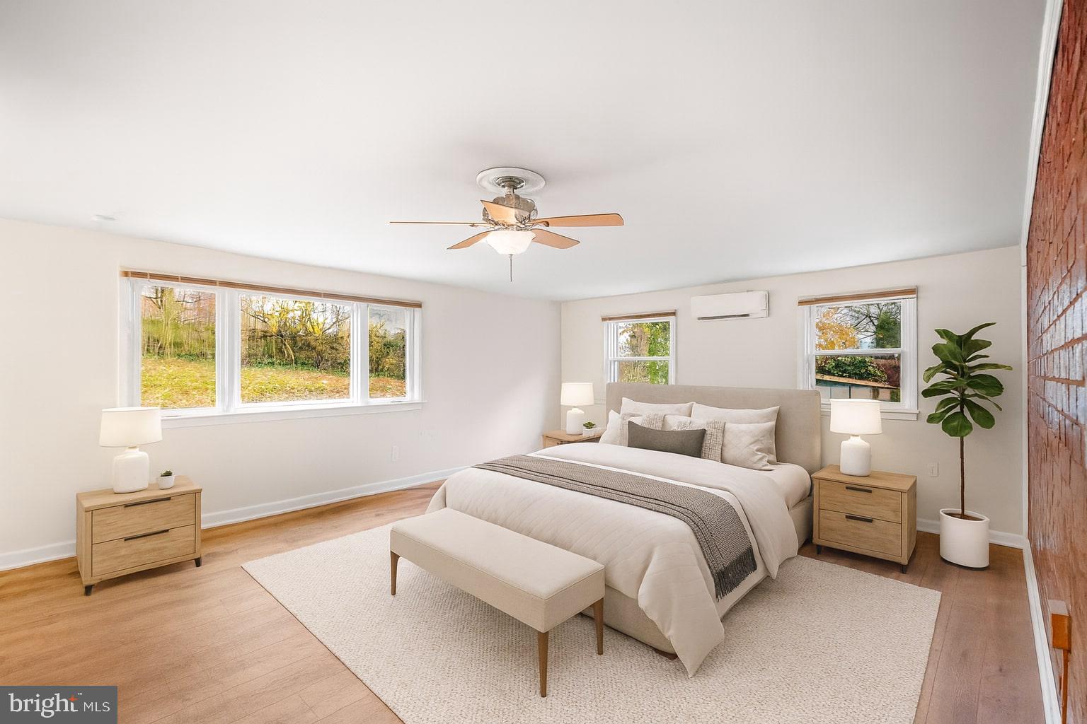 WHISTLING PINES - Residential