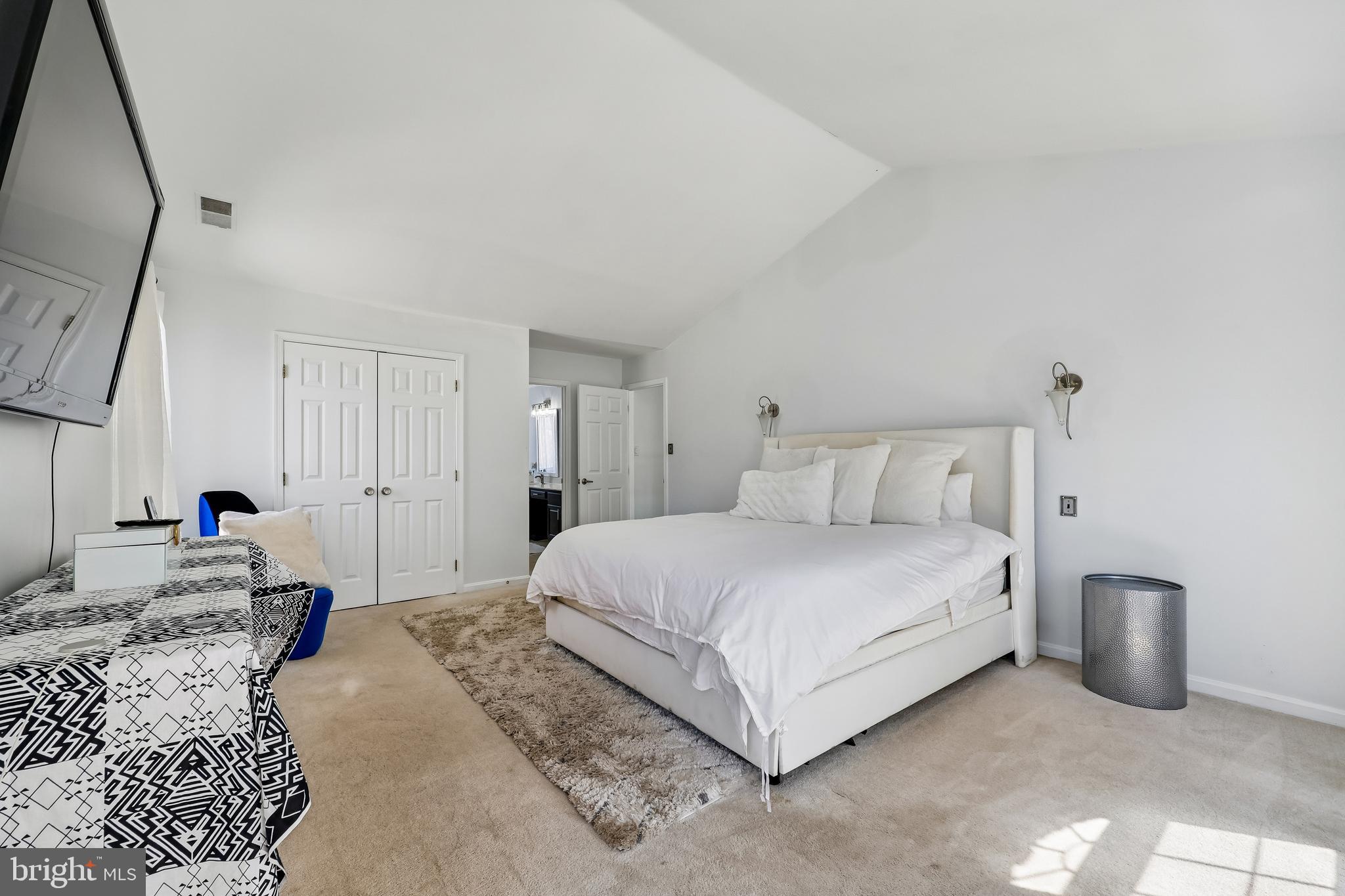 PHEASANT RUN - Residential