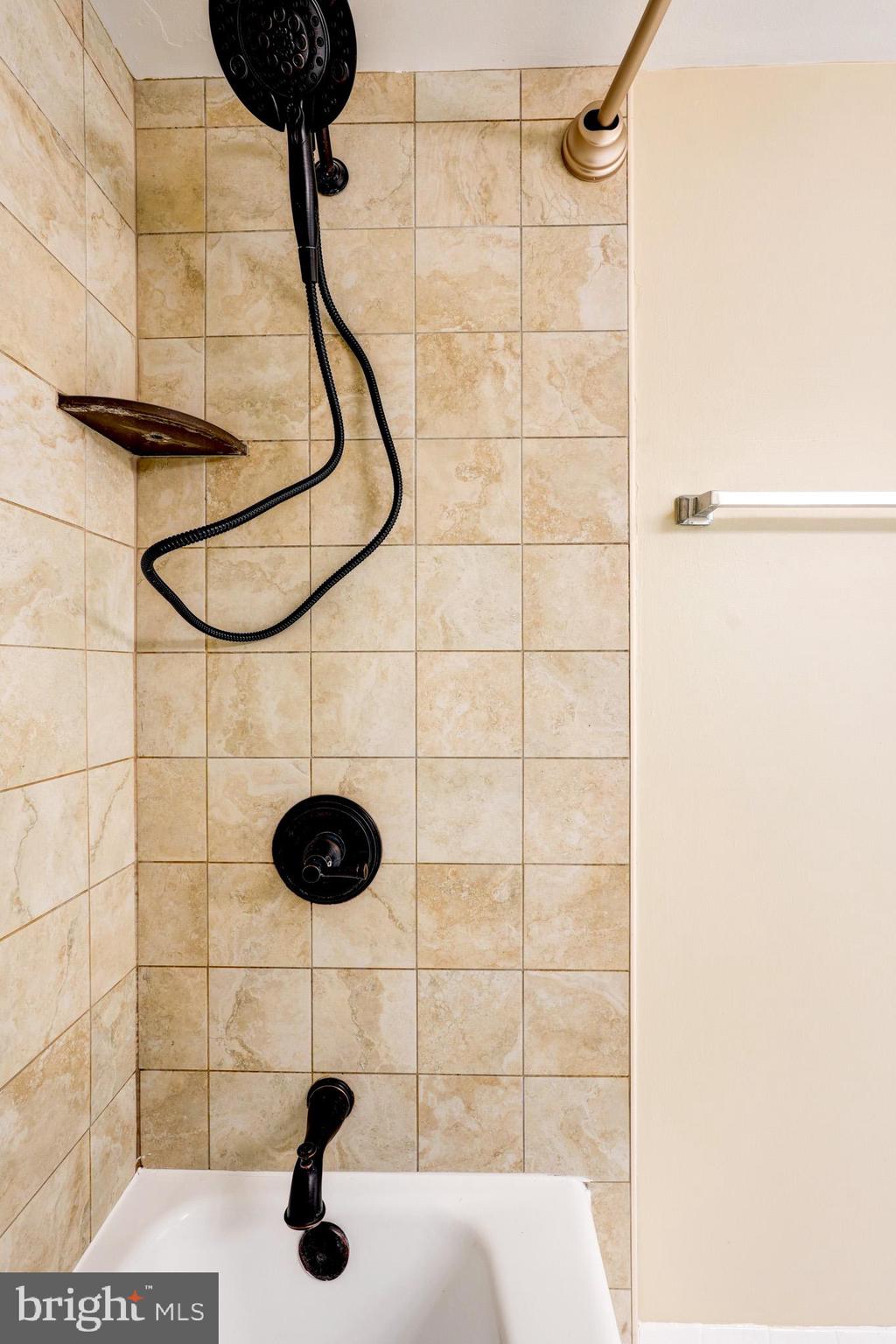 NORTH CREEK VILLAS - Residential