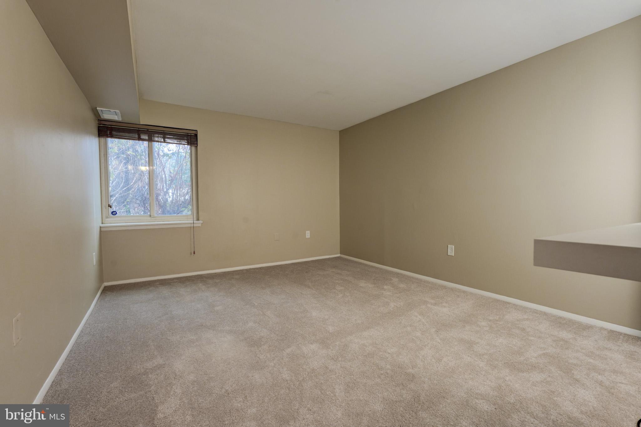 NORTH CREEK VILLAS - Residential