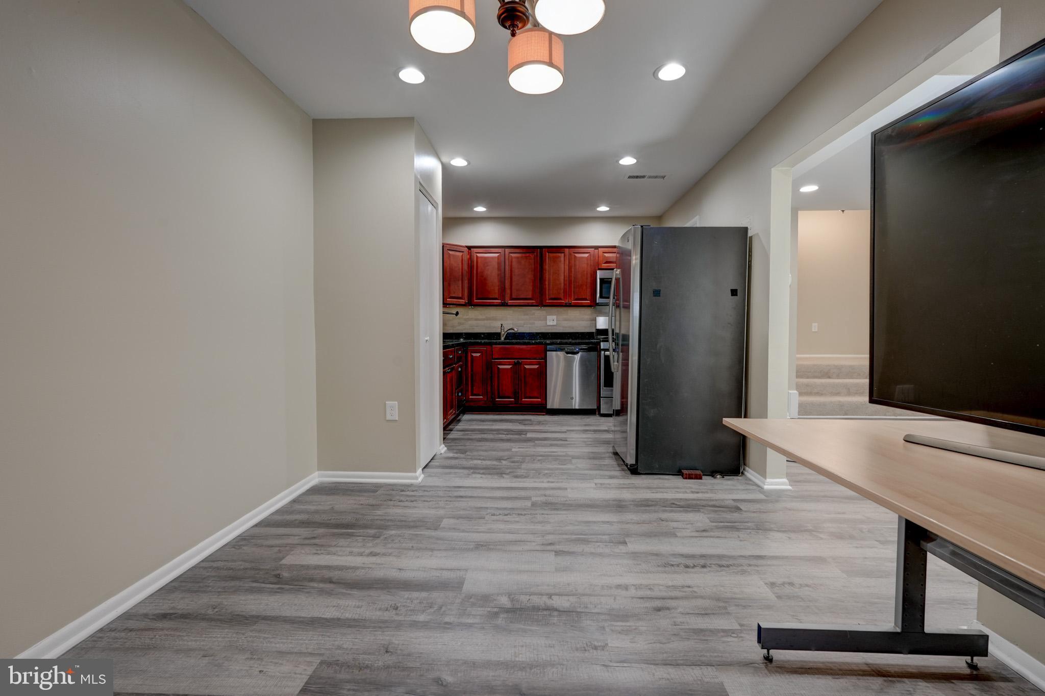 NORTH CREEK VILLAS - Residential