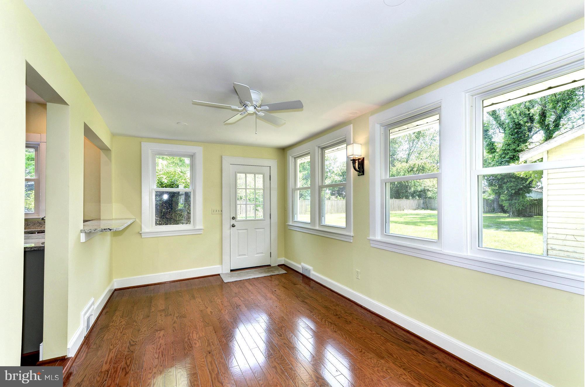 EDGEWATER BEACH - Residential