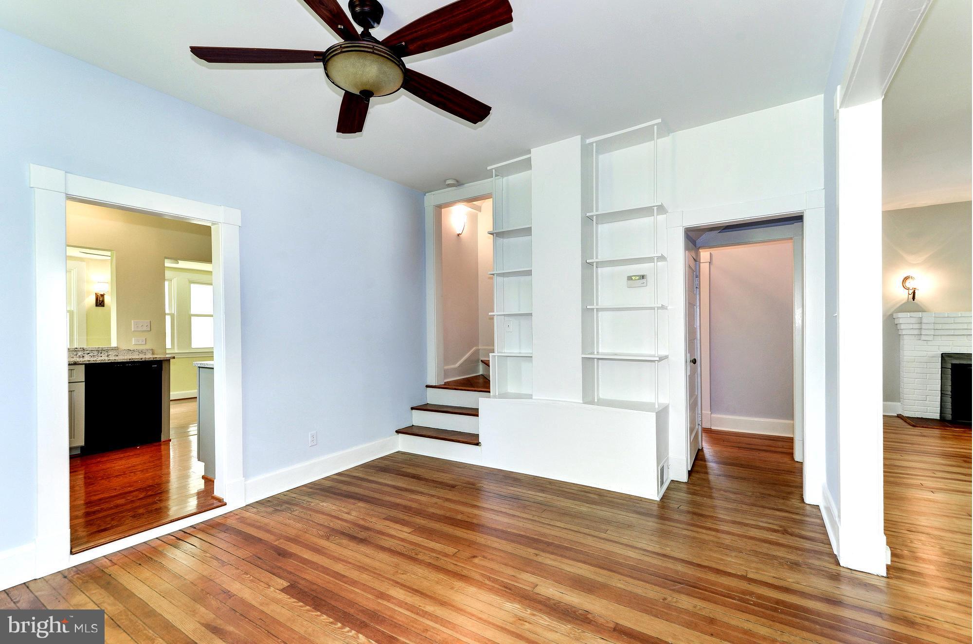 EDGEWATER BEACH - Residential