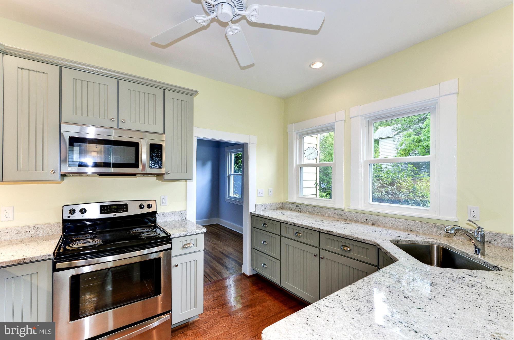 EDGEWATER BEACH - Residential