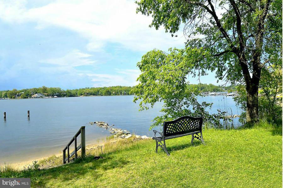 EDGEWATER BEACH - Residential