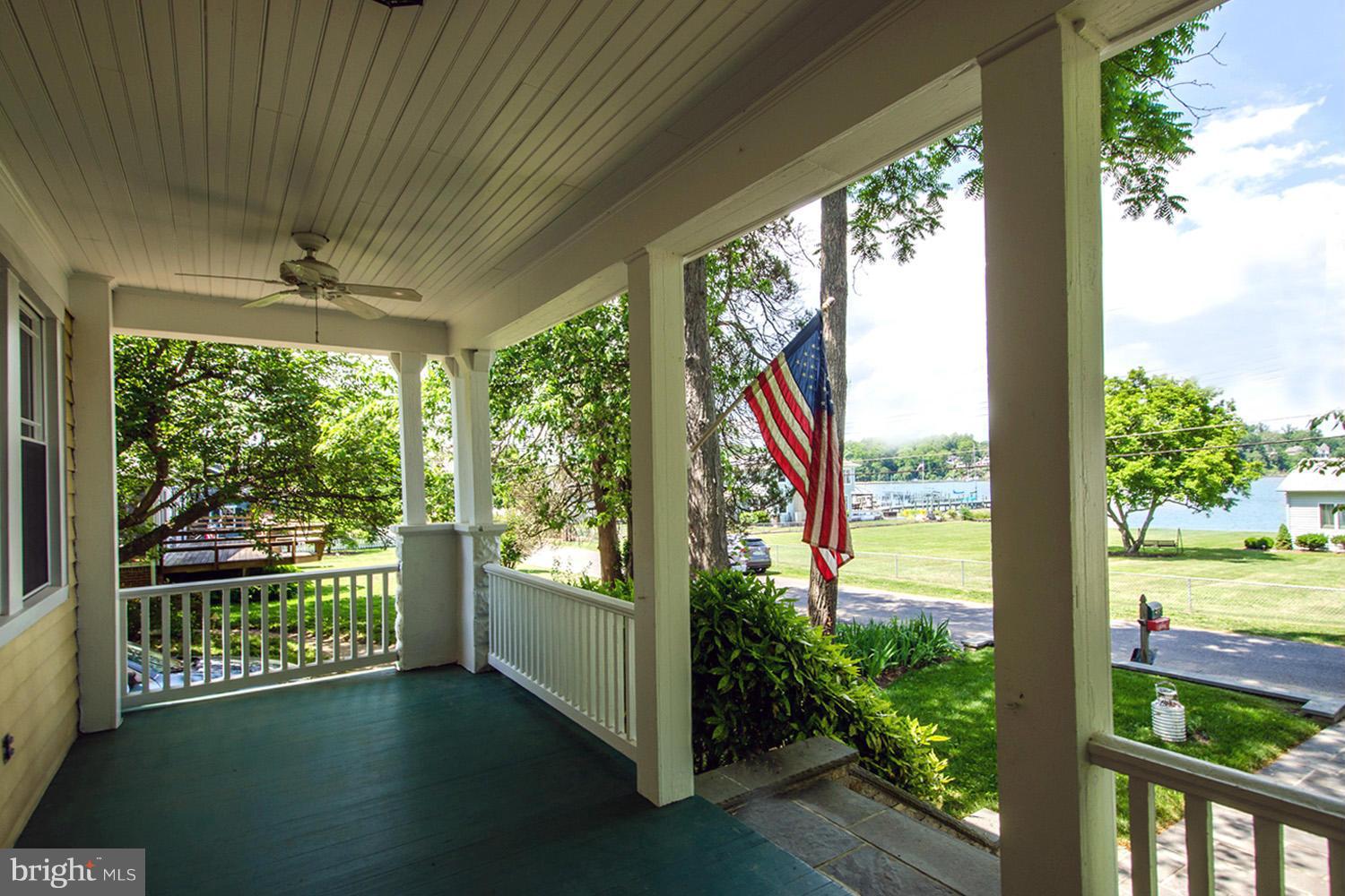 EDGEWATER BEACH - Residential