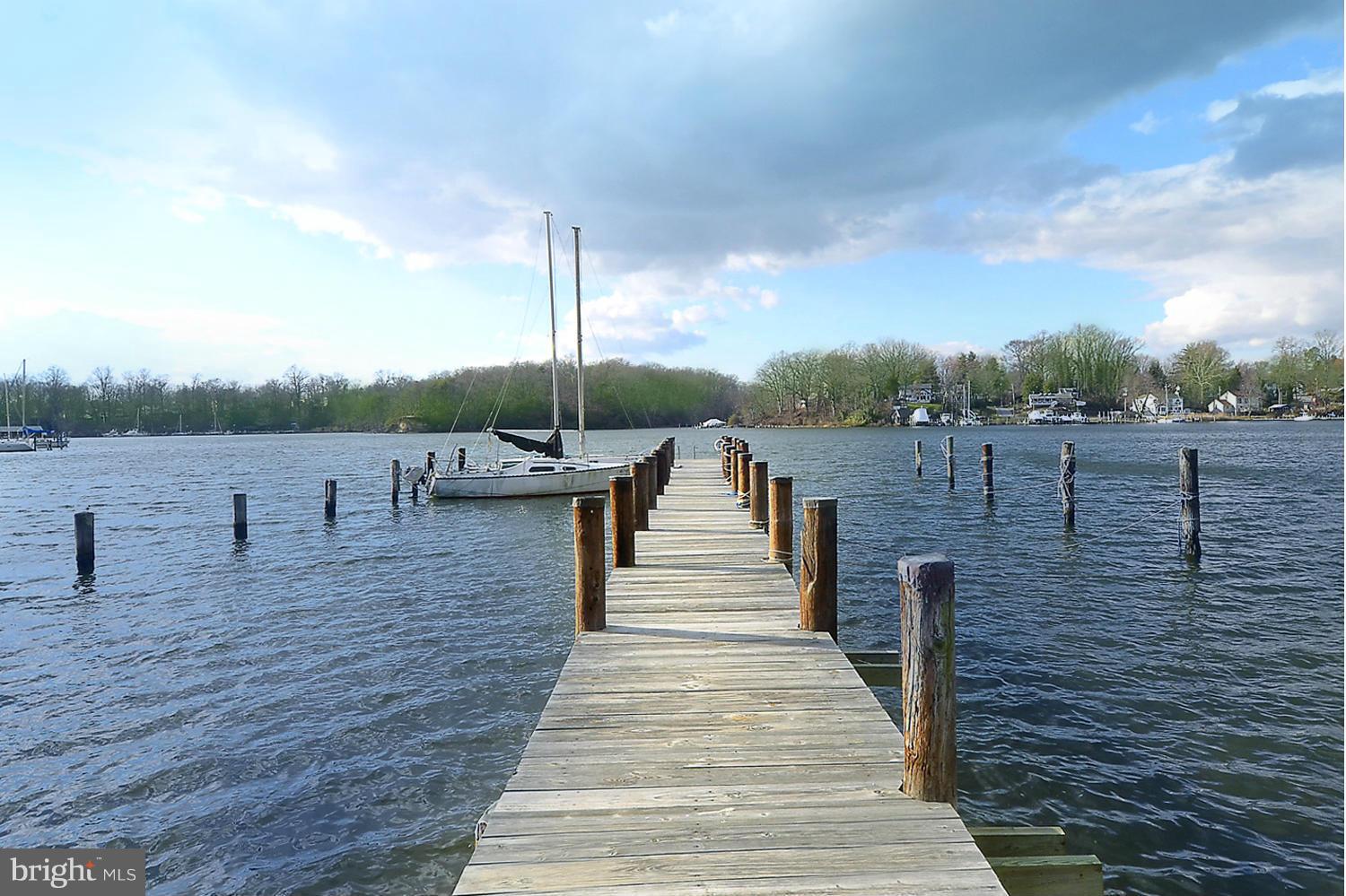 EDGEWATER BEACH - Residential