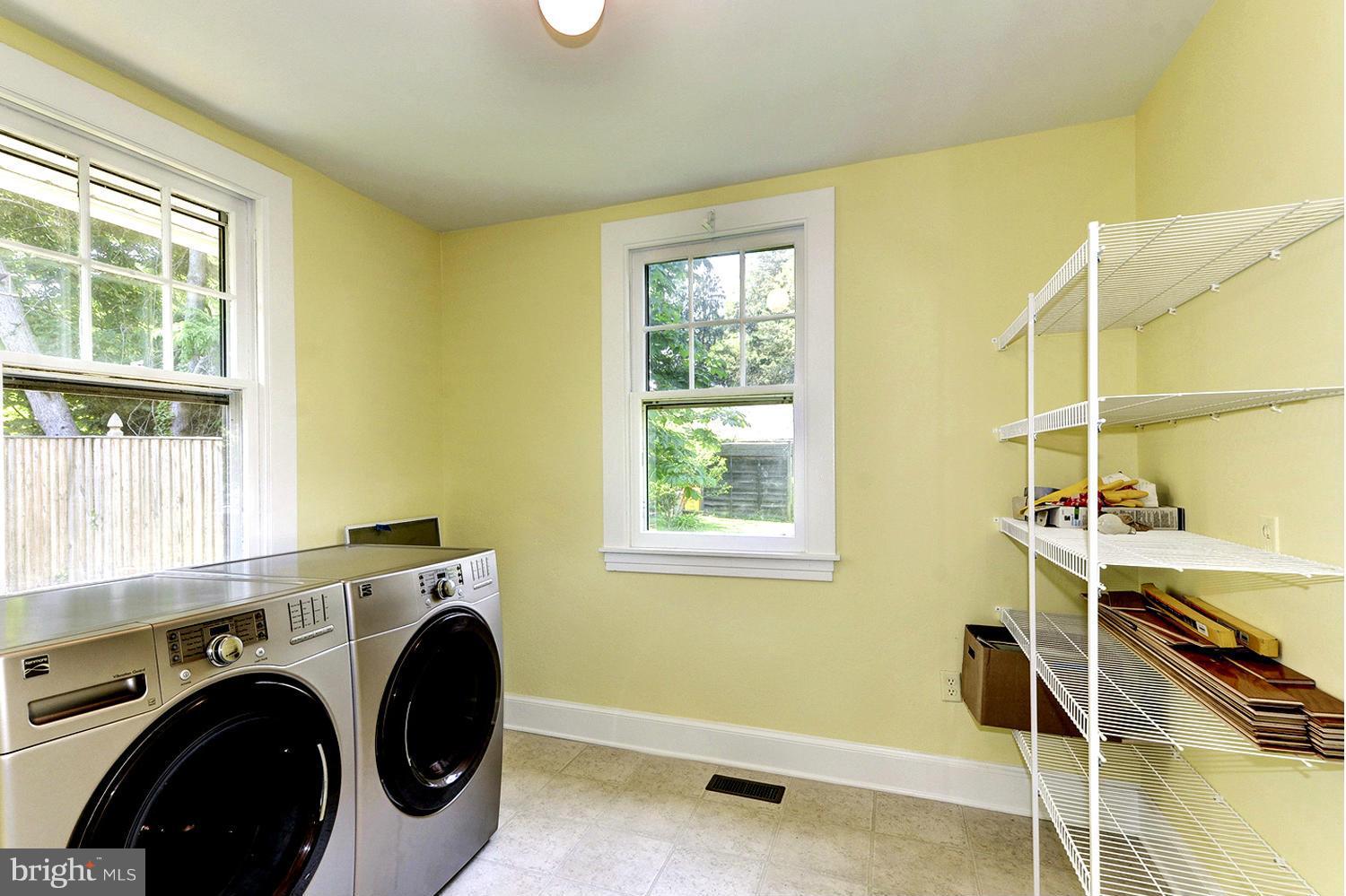 EDGEWATER BEACH - Residential