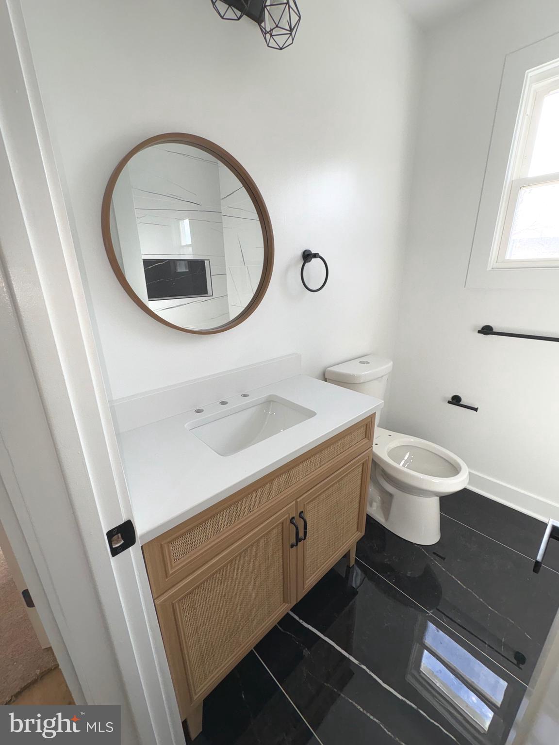 1435 CHANNING STREET NE