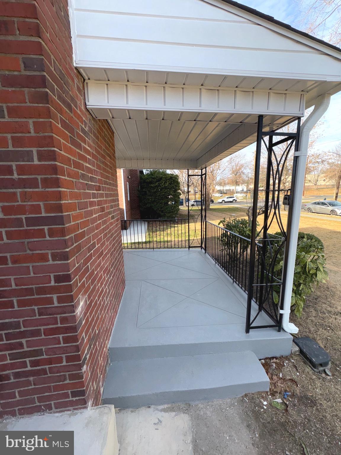 1435 CHANNING STREET NE