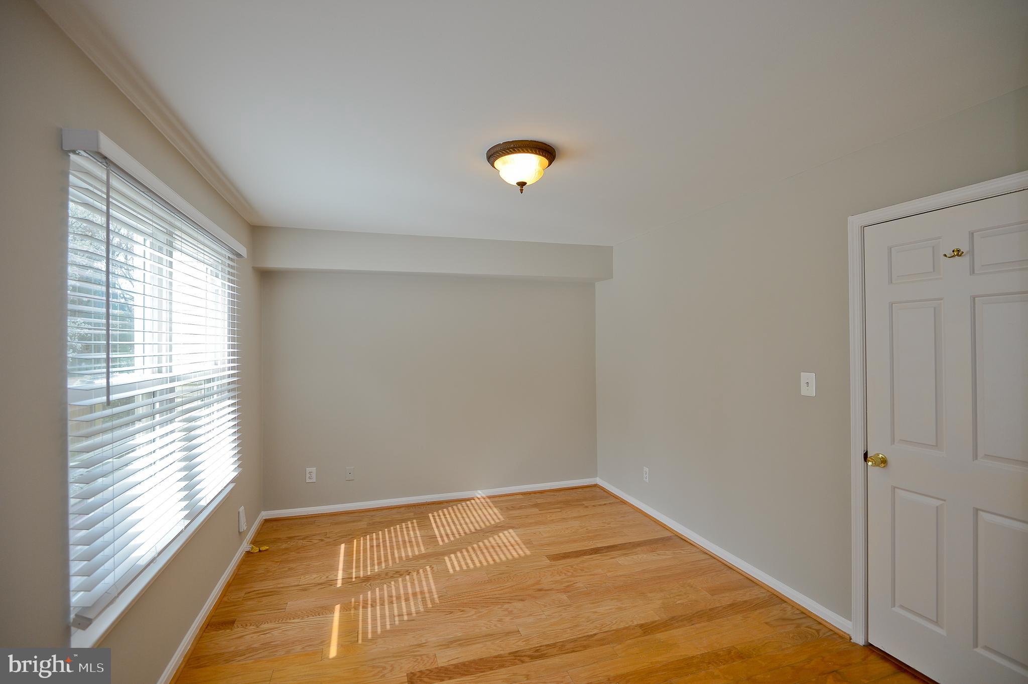 PONDS AT CENTREVILLE - Residential