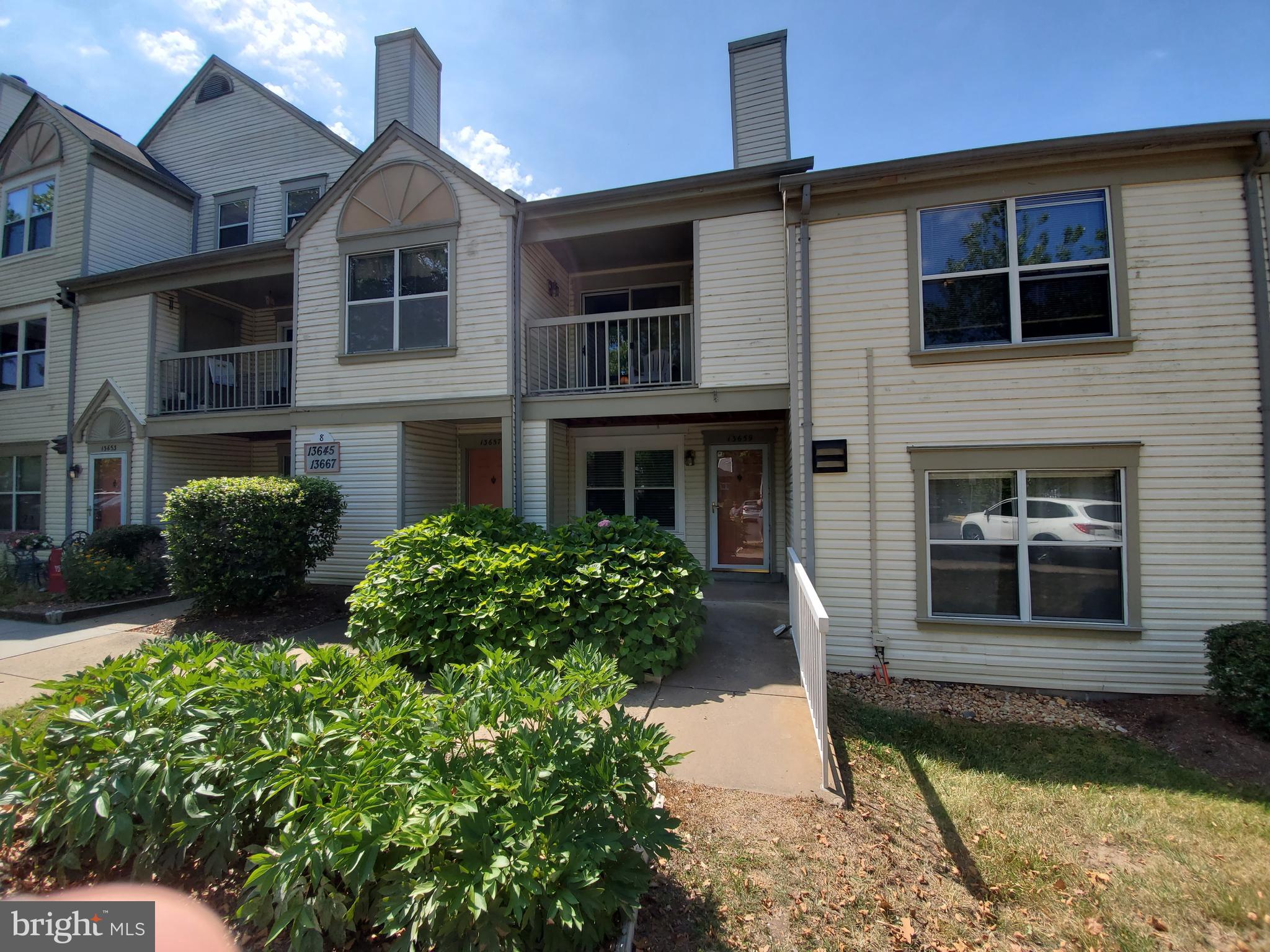 PONDS AT CENTREVILLE - Residential