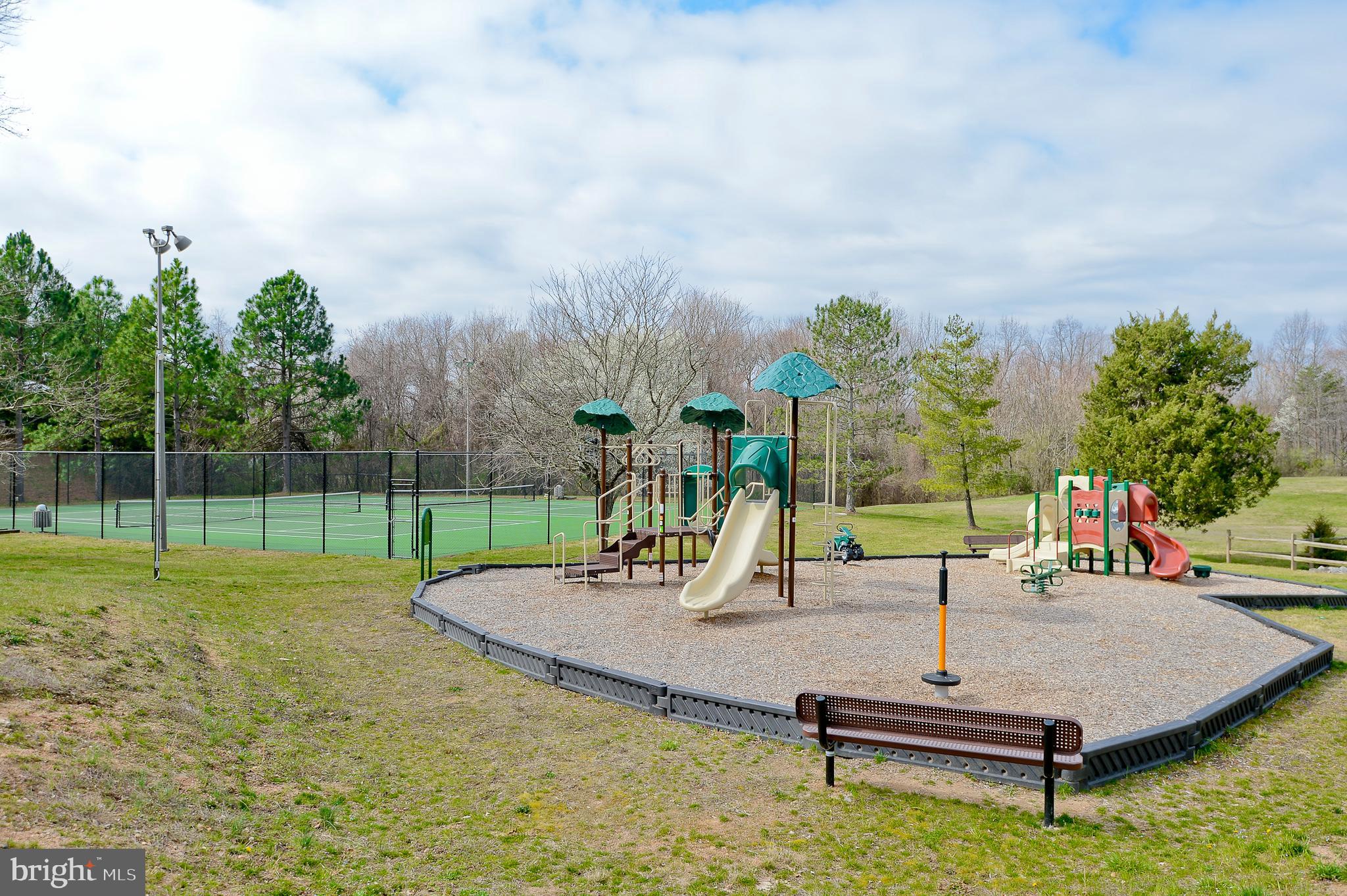 PONDS AT CENTREVILLE - Residential