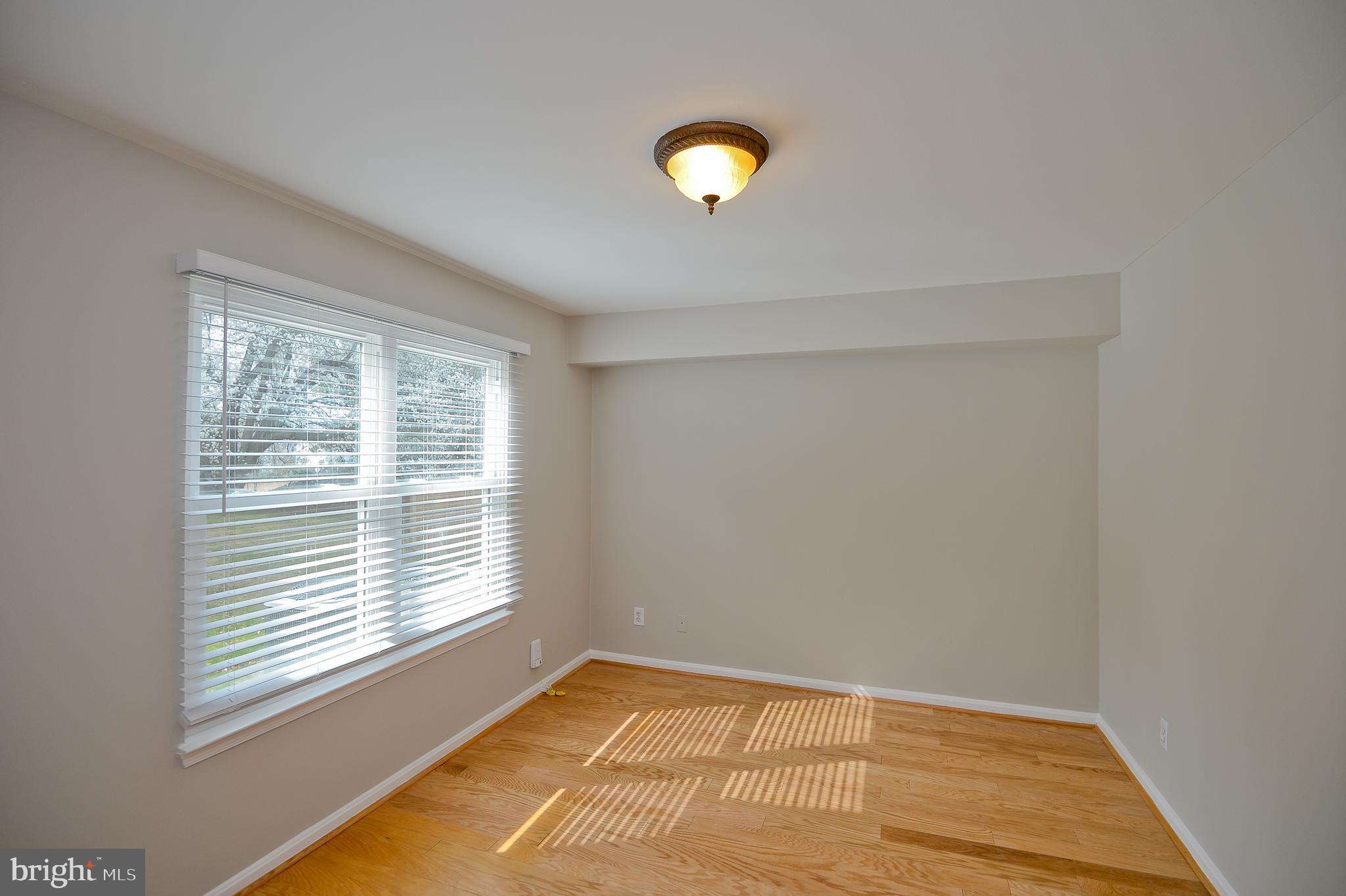 PONDS AT CENTREVILLE - Residential