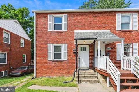 2026 S Oakland Street S, Arlington, VA MLS: VAAR2056746