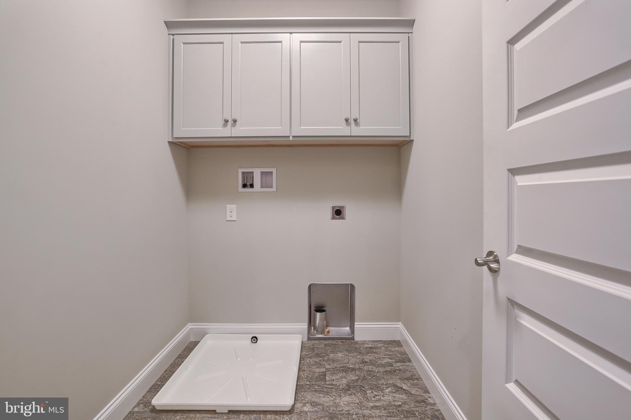 THE ESTATES AT HEARTHSIDE - Residential