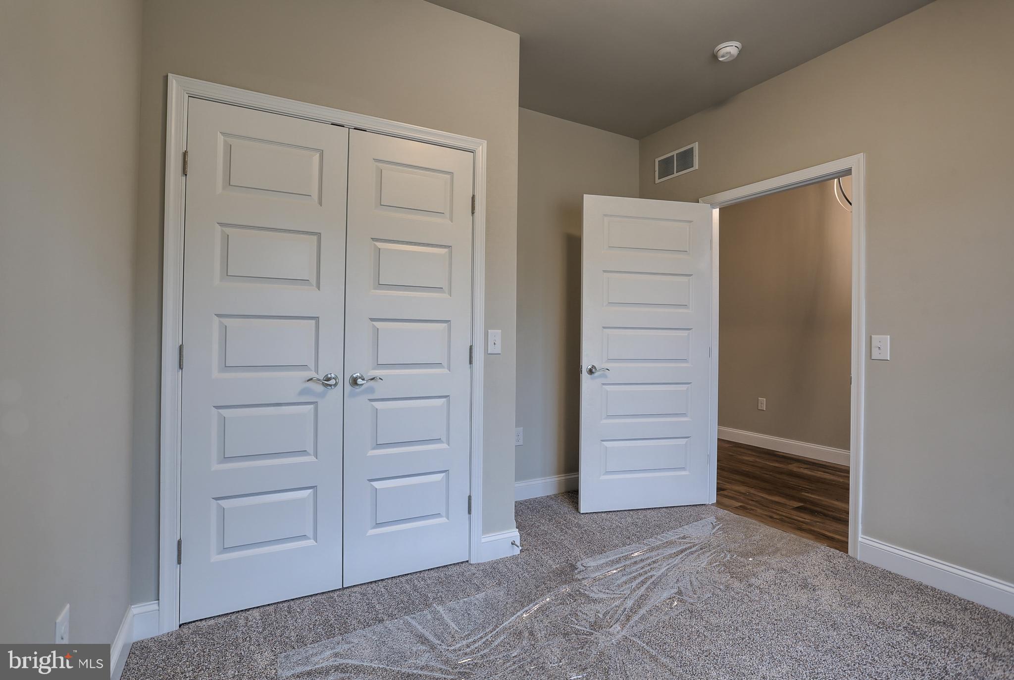 THE ESTATES AT HEARTHSIDE - Residential