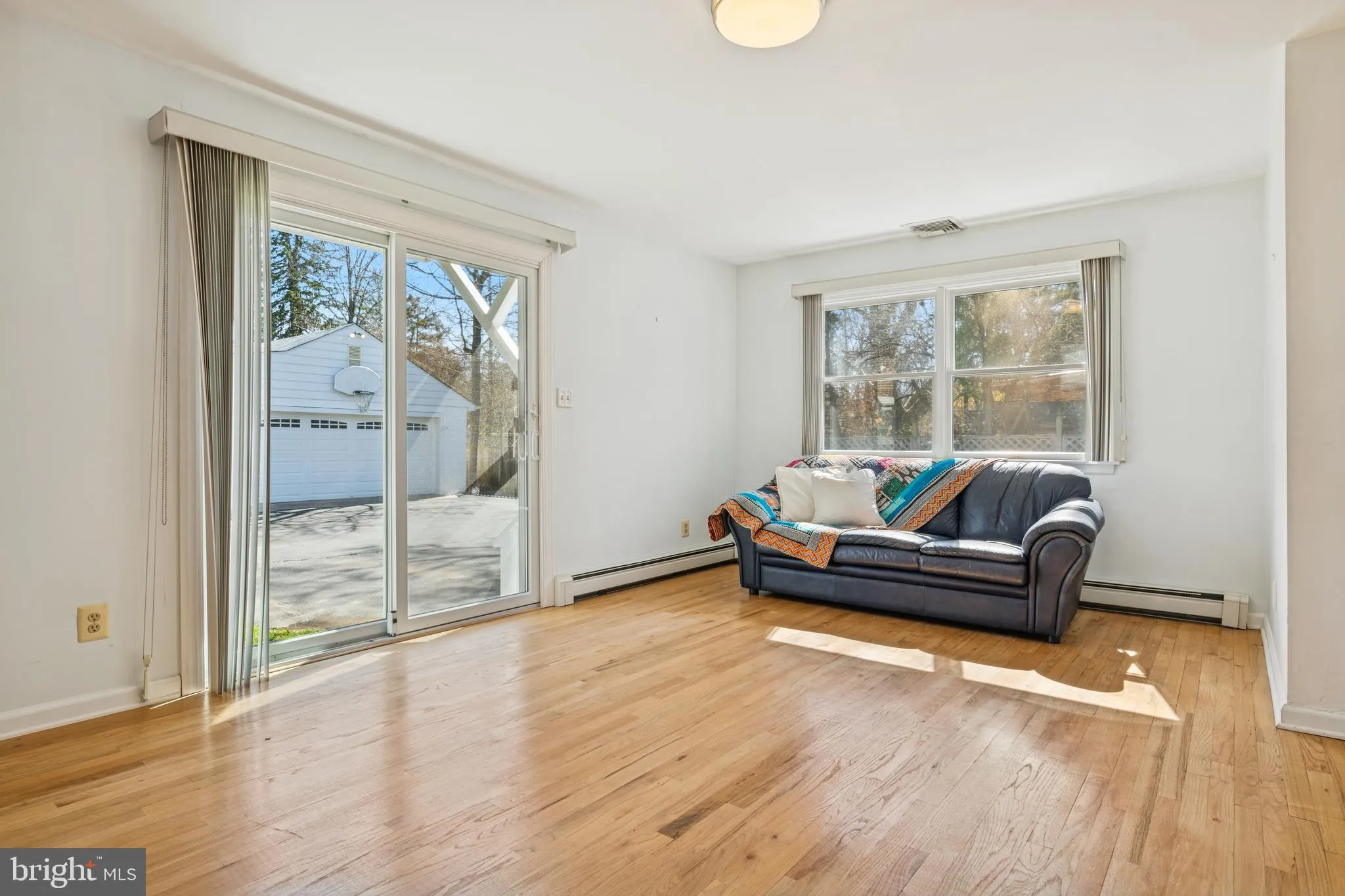 Princeton, New Jersey 08540, United States, 4 Bedrooms Bedrooms, ,3 BathroomsBathrooms,Residential,Coming Soon,96323