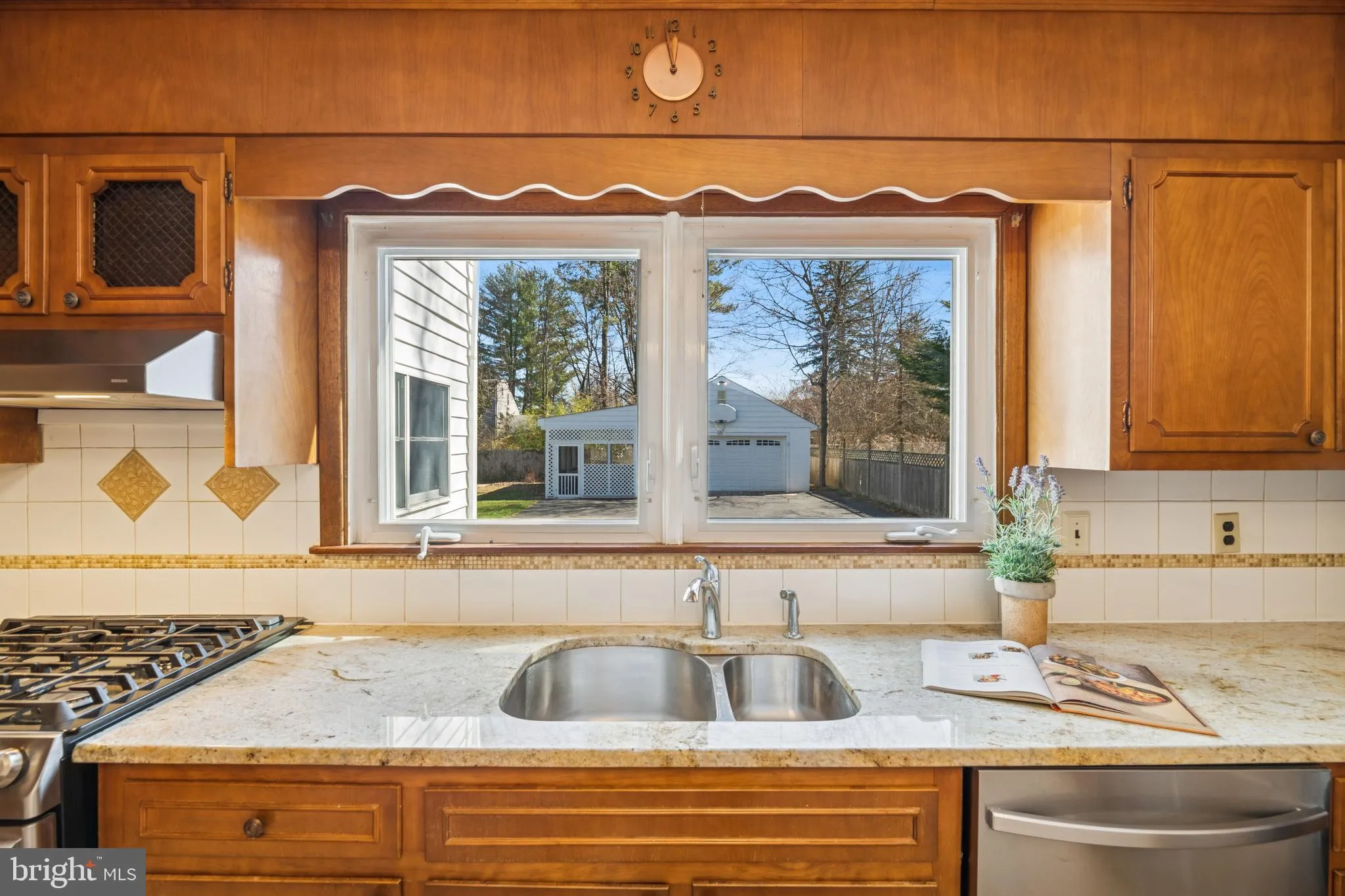 Princeton, New Jersey 08540, United States, 4 Bedrooms Bedrooms, ,3 BathroomsBathrooms,Residential,Coming Soon,96323