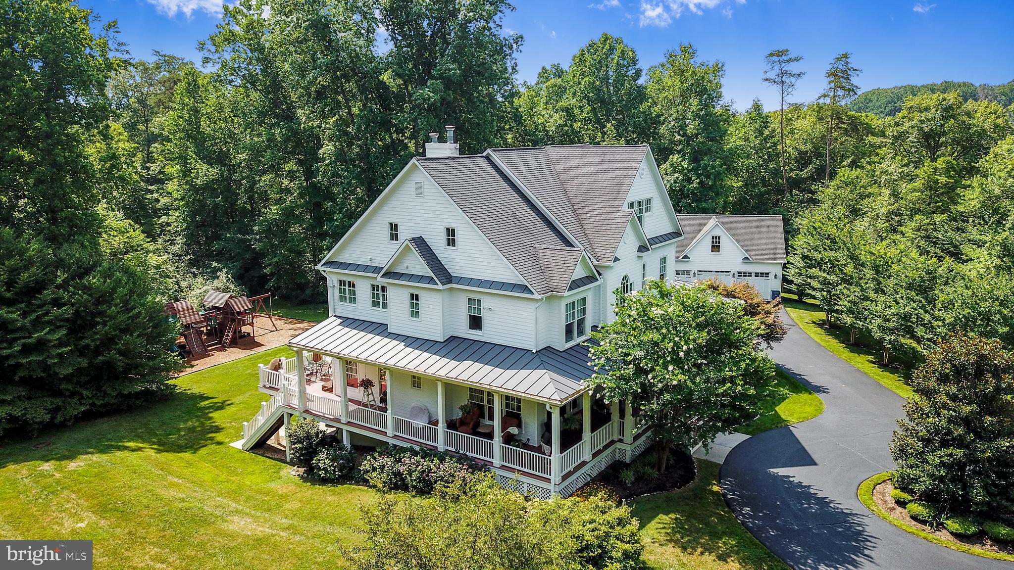 NEAR CLIFTON - Residential