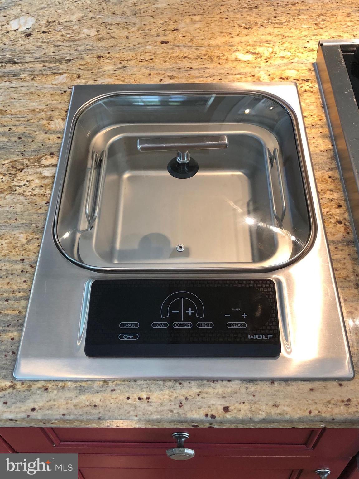 NEAR CLIFTON - Residential