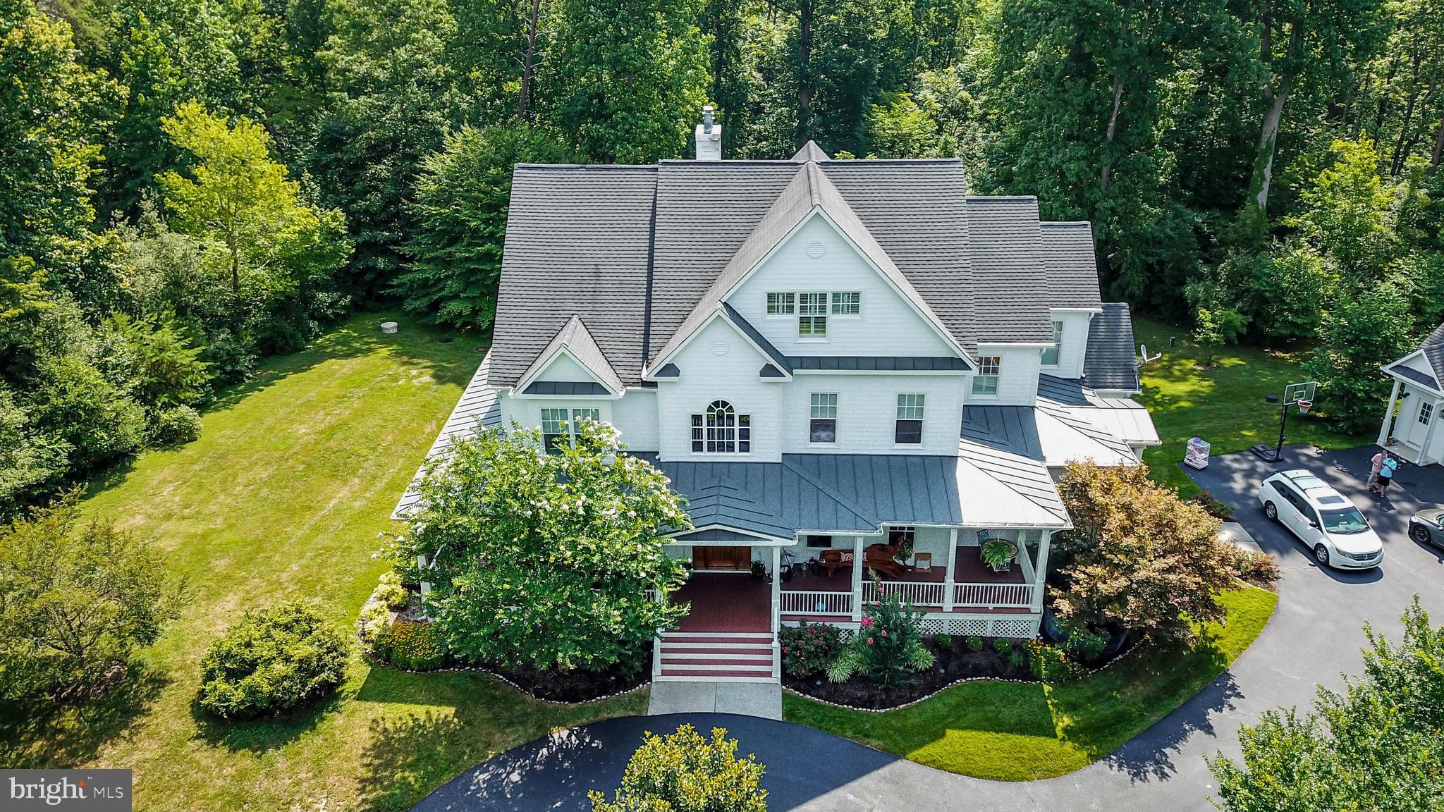 NEAR CLIFTON - Residential