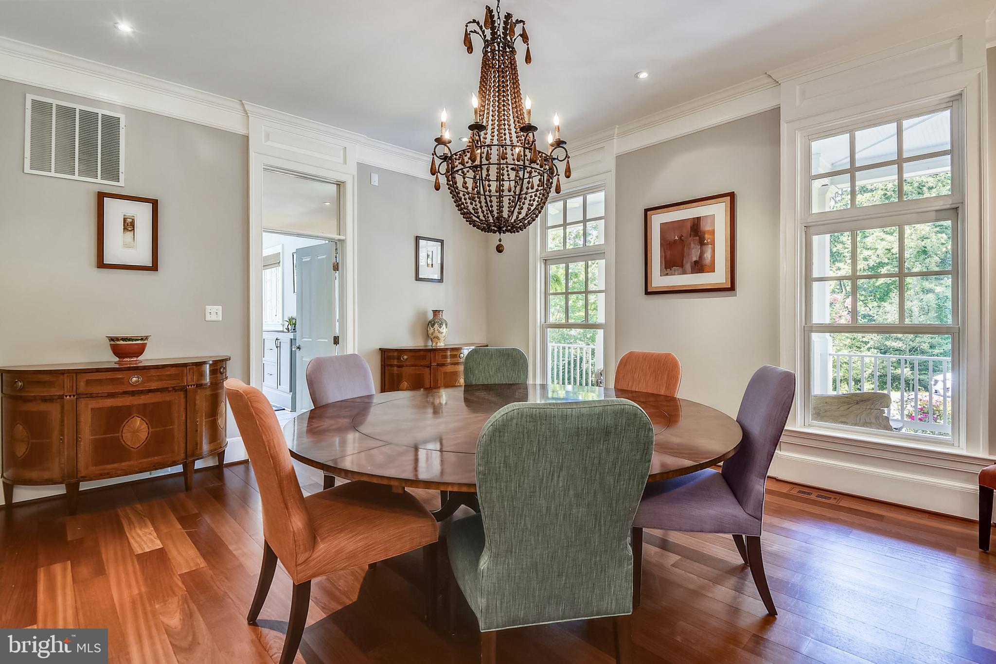 NEAR CLIFTON - Residential