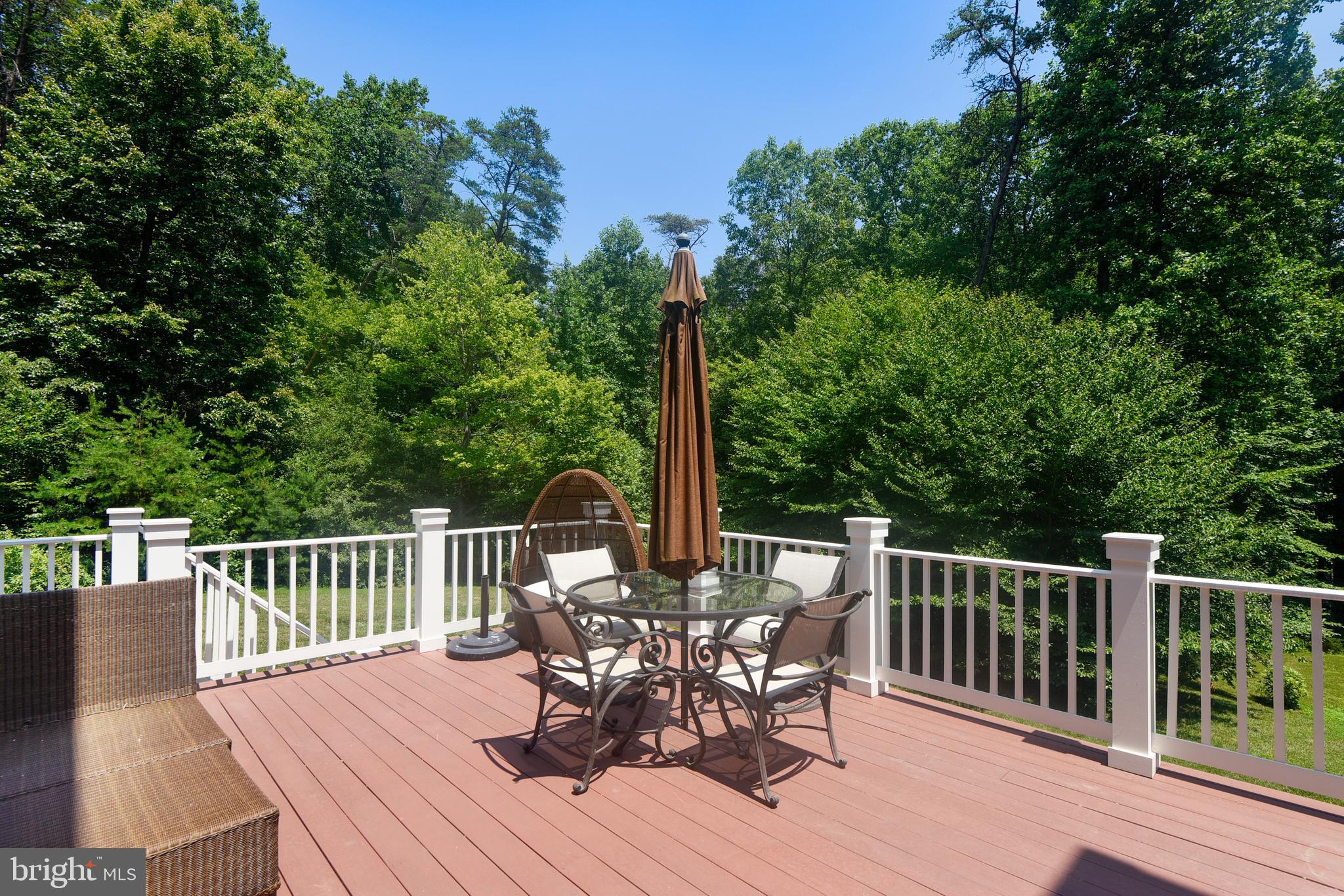 NEAR CLIFTON - Residential