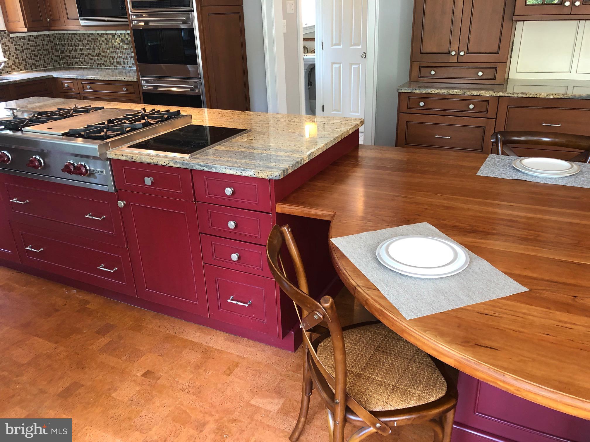 NEAR CLIFTON - Residential