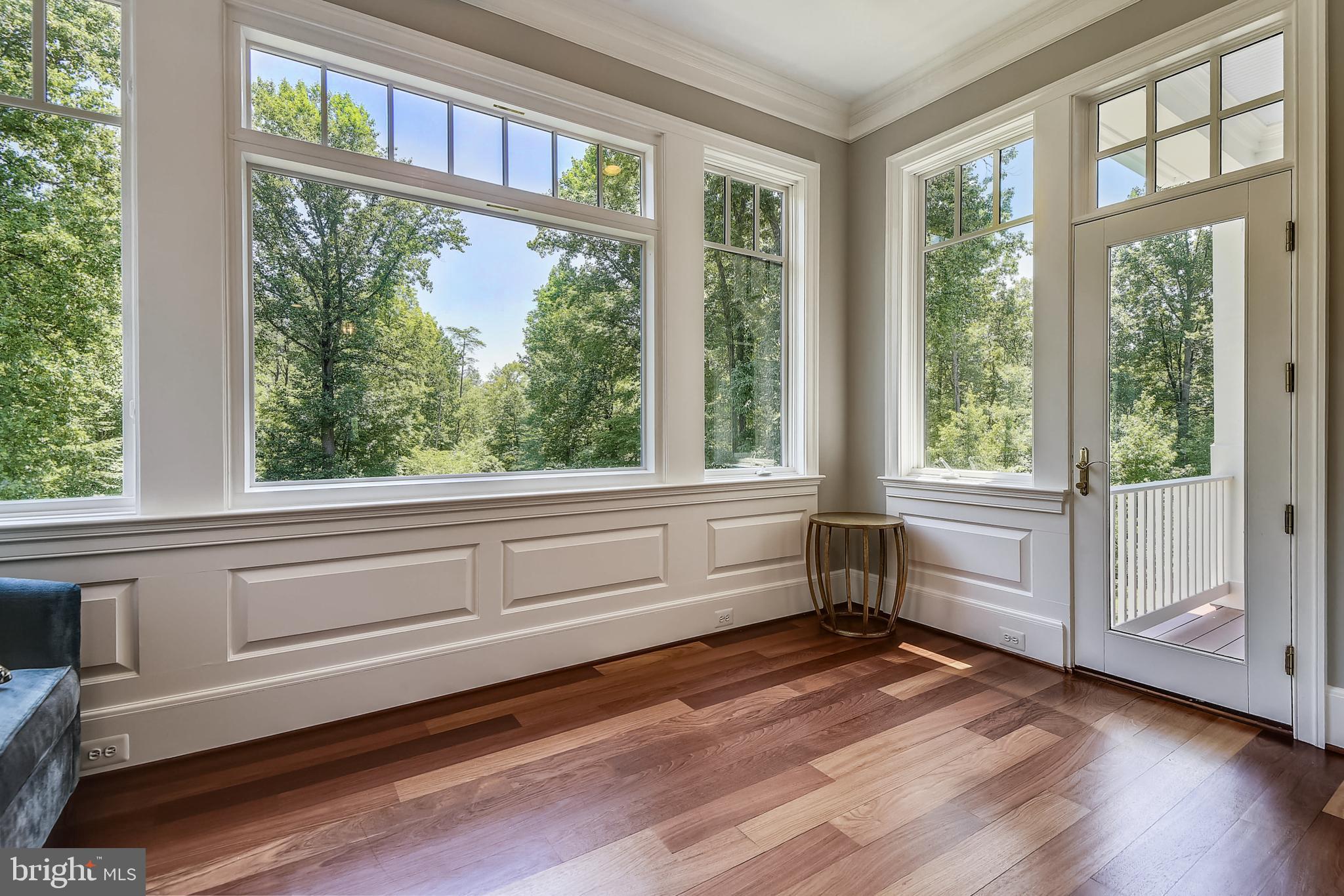 NEAR CLIFTON - Residential