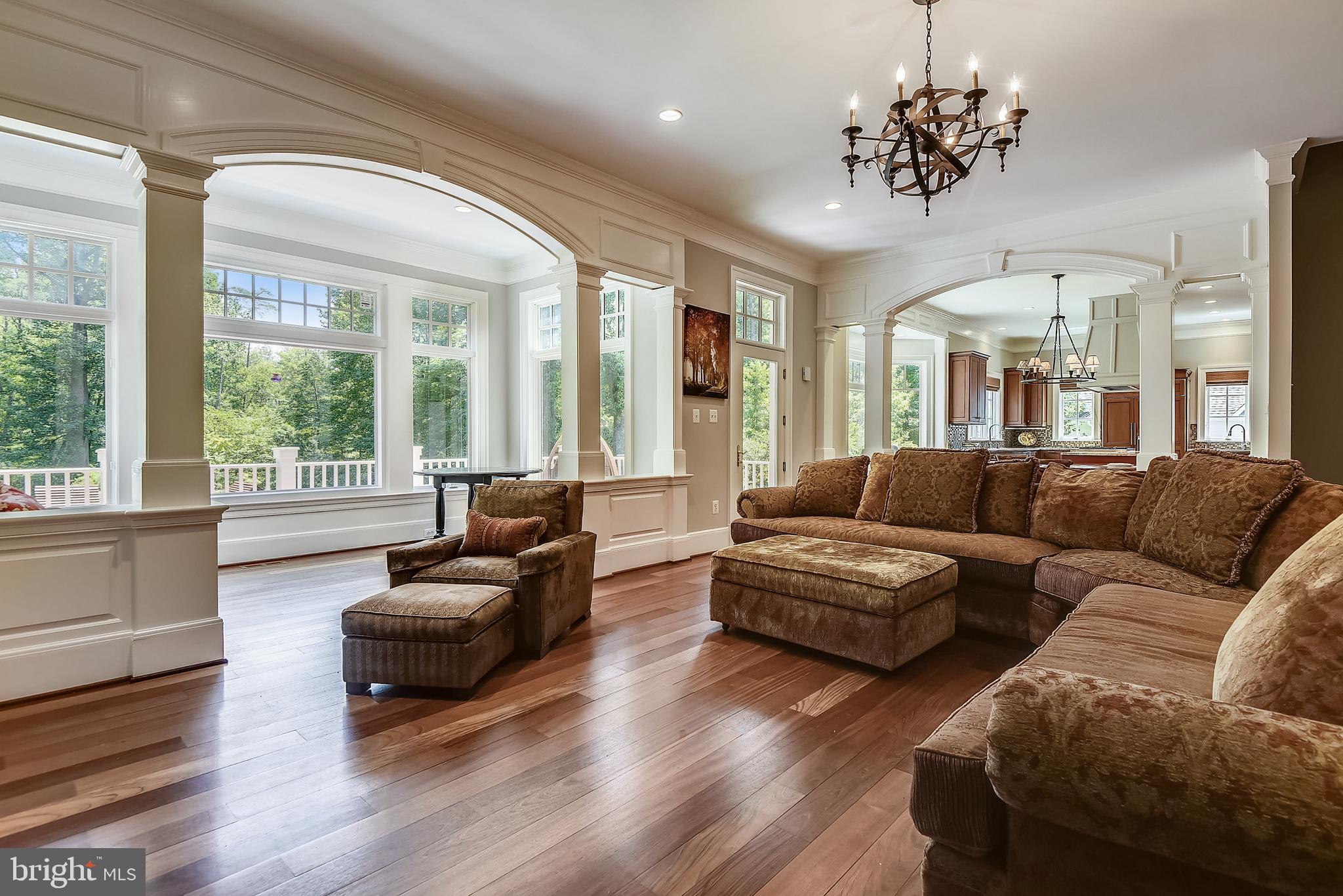 NEAR CLIFTON - Residential