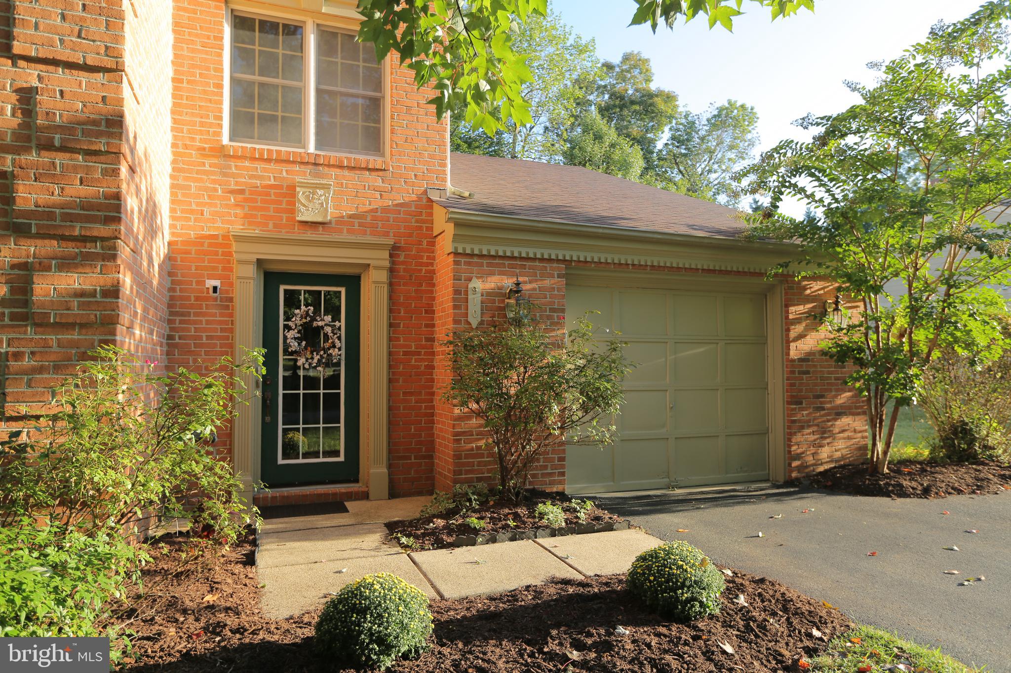 HICKORY RIDGE - Residential