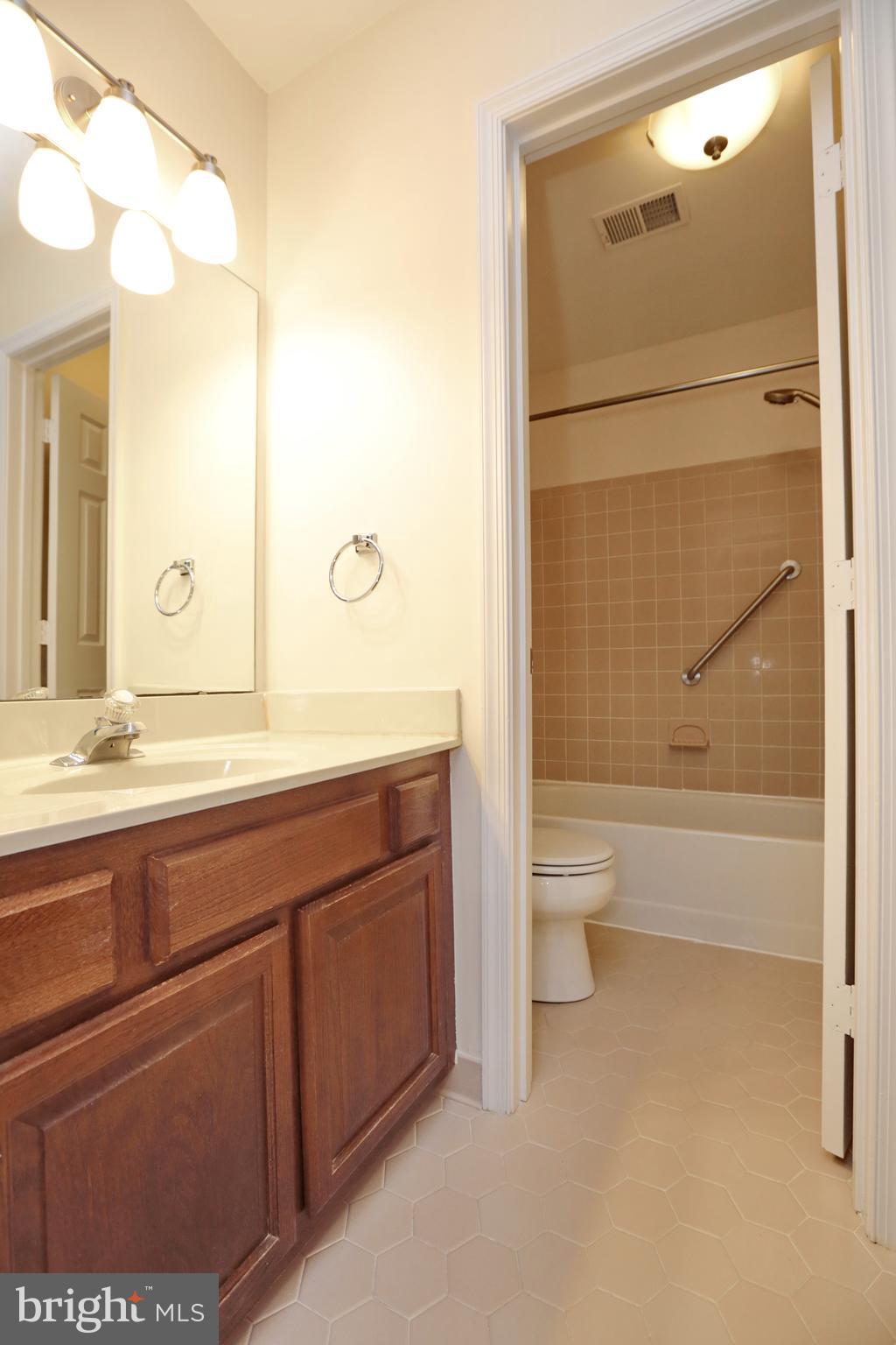 HICKORY RIDGE - Residential